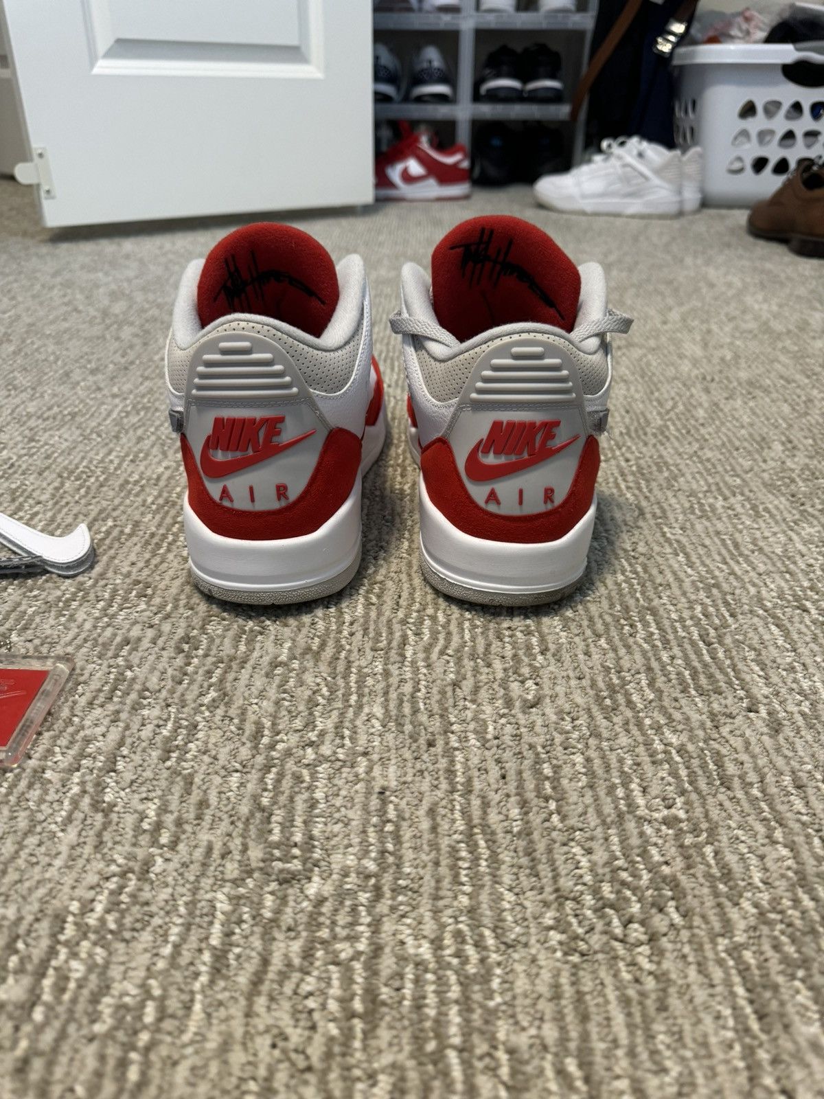 Jordan Brand Jordan 3 Tinker white university red Size US 11 / EU 44 - 6 Thumbnail