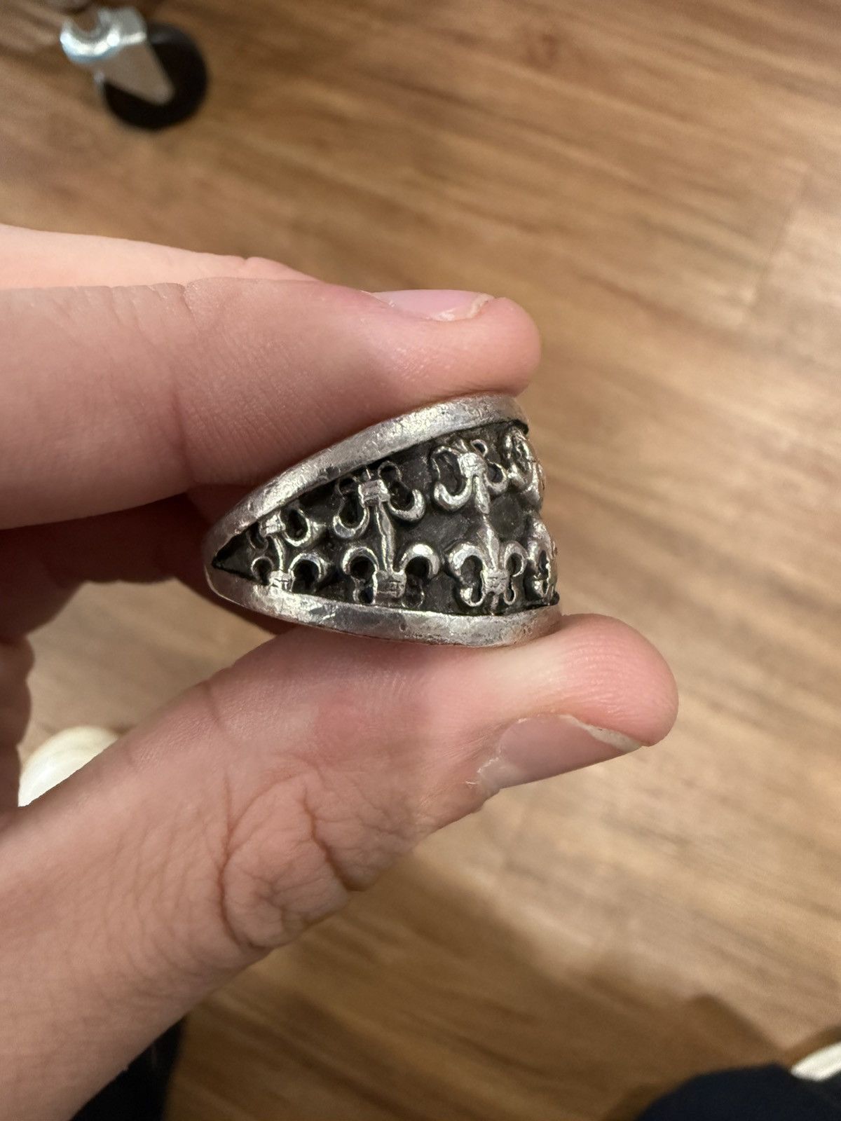 Chrome Hearts Chrome Hearts Wide Narrow BS Fleur Ring Size ONE SIZE - 2 Thumbnail