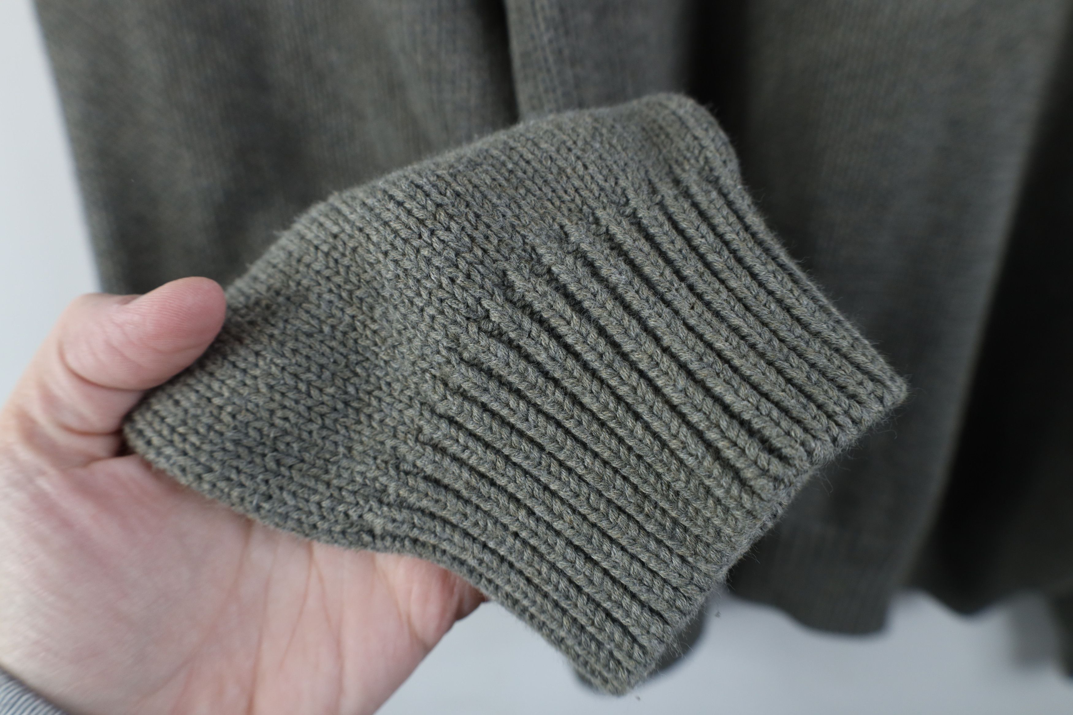 Ralph Lauren Vintage 90s Ralph Lauren Ribbed Knit V-Neck Sweater Gray Size US L / EU 52-54 / 3 - 7 Thumbnail