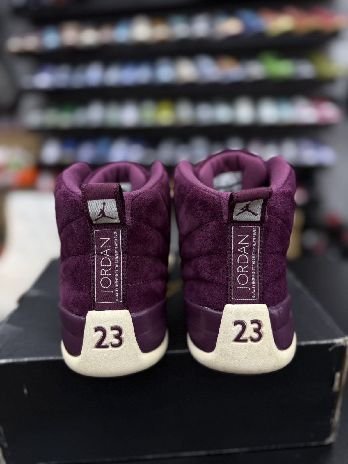 Jordan Brand Jordan 12 Bordeaux 2017 (130690-617) Size 10.5 🧼 Size US 10.5 / EU 43-44 - 10 Thumbnail