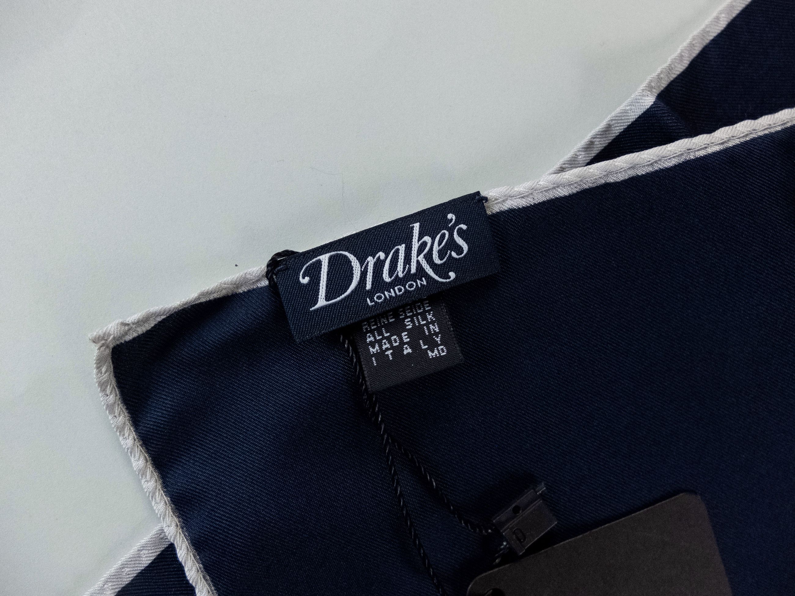 Drake's DRAKE'S of London solid navy blue silk pocket square q Size ONE SIZE - 2 Thumbnail