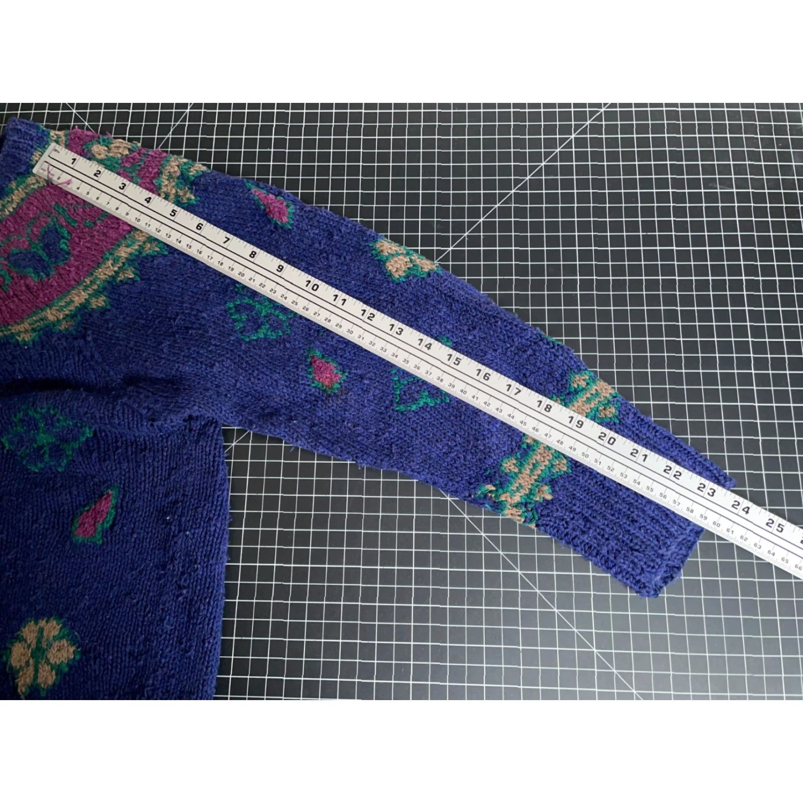 Vintage VINTAGE Floral Butterfly Pattern Sweater Women’s Medium Dark Blue Chunky Knit Boxy 90s Preppy Size M / US 6-8 / IT 42-44 - 6 Thumbnail
