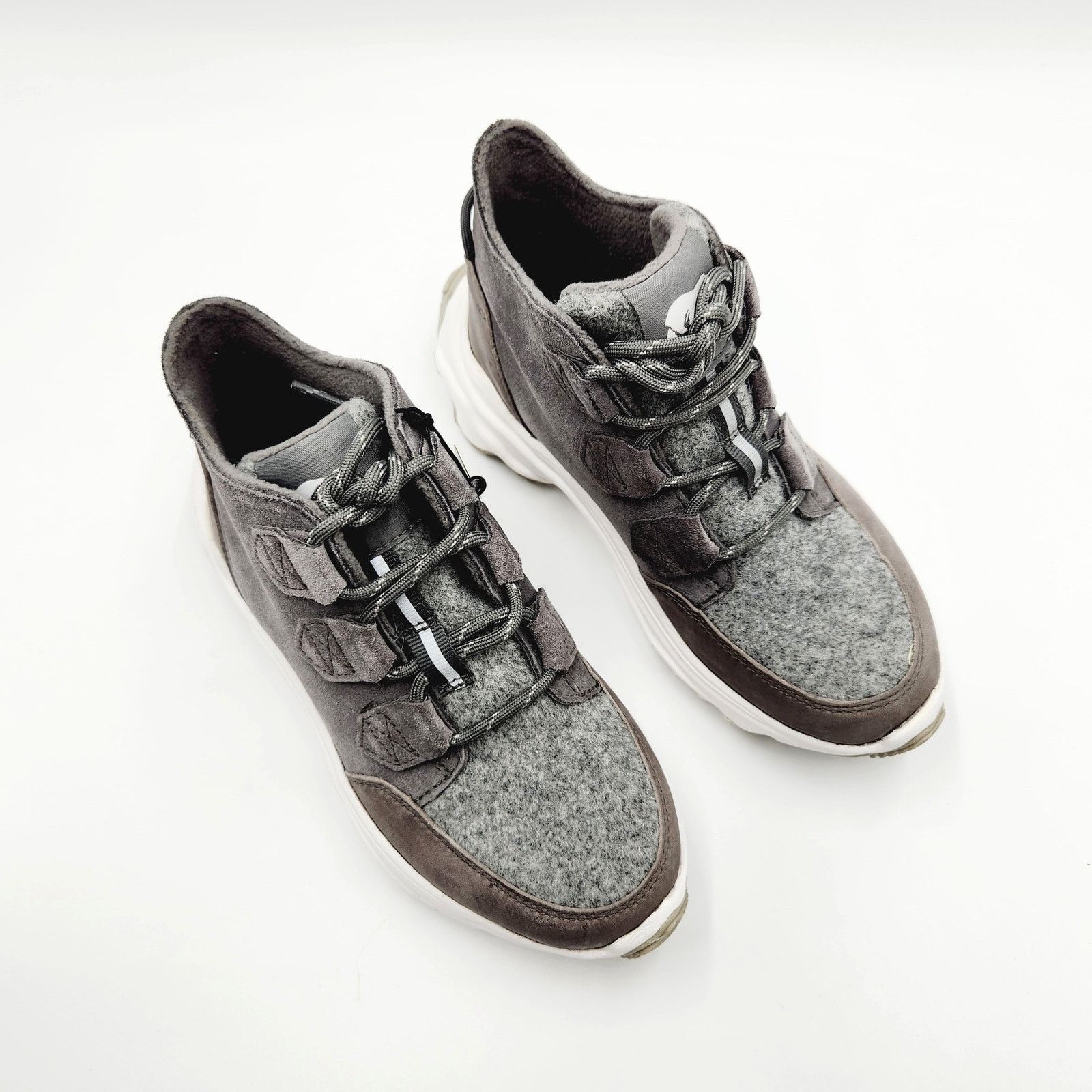 SOREL Sorel Women Grey Suede Waterproof Kinetic Sneaker Boots 5 Size US 5 / IT 35 - 4 Thumbnail