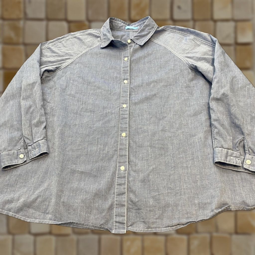 J.McLaughlin J.McLaughlin Shirt Womens Large Blue Chambray Button-Down Long Sleeve Raglan Size L / US 10 / IT 46 - 1 Thumbnail