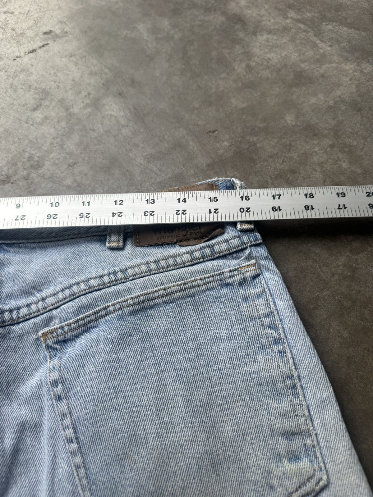Vintage × Wrangler Vintage 90’s/00’s Wrangler Jorts Y2K Skater Size US 32 / EU 48 - 4 Thumbnail