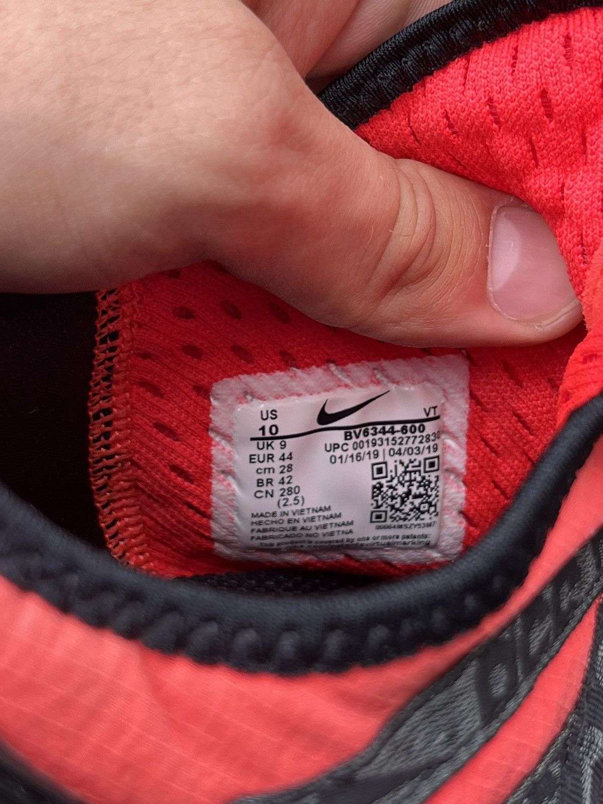 Nike ACG Sneakers Nike ACG react Terra Gobe Bright crimson men’s Size US 10 / EU 43 - 17 Thumbnail