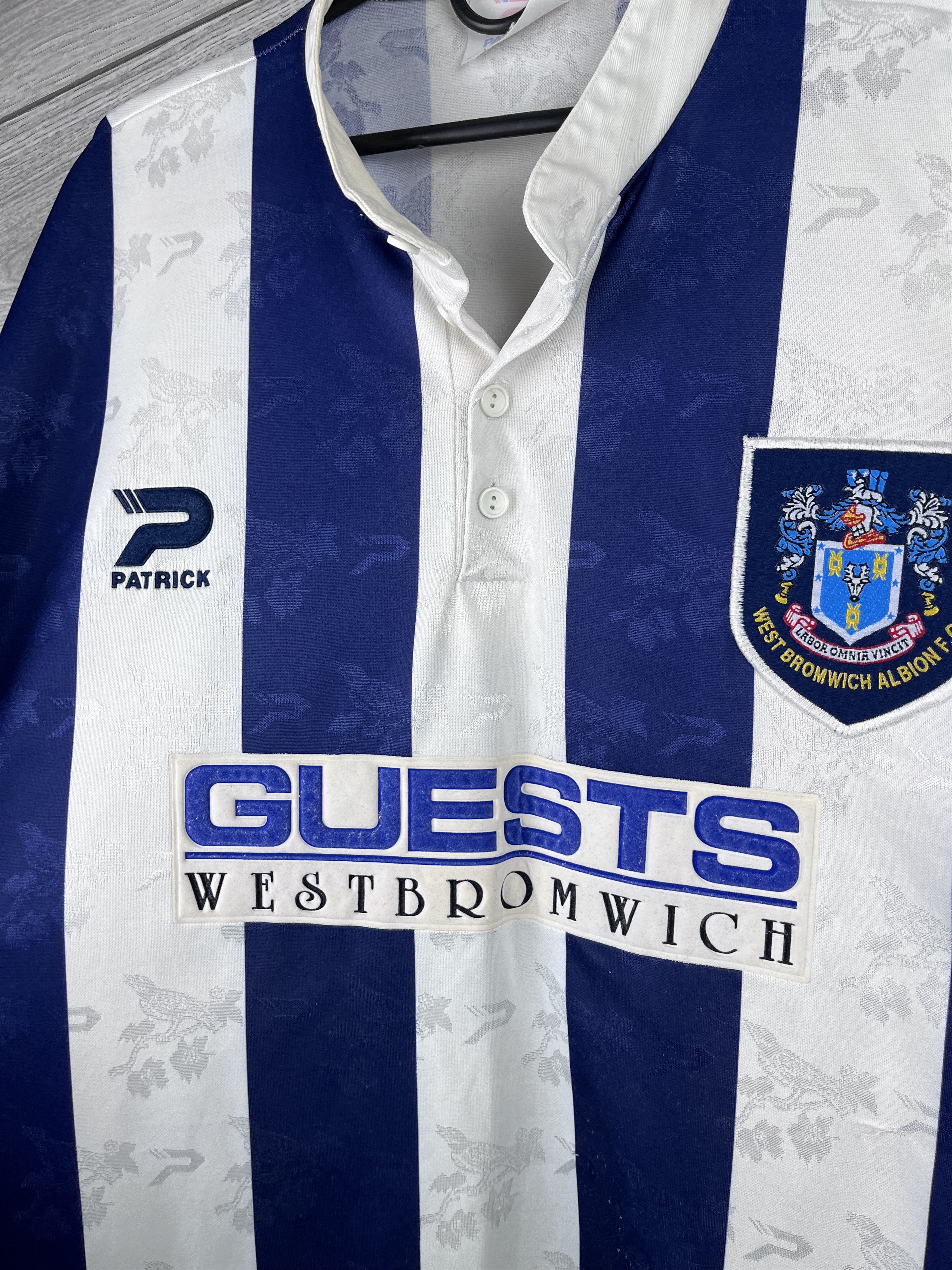 Vintage Vintage soccer jersey West Bromwich Albion size Xl Size US XL / EU 56 / 4 - 8 Thumbnail