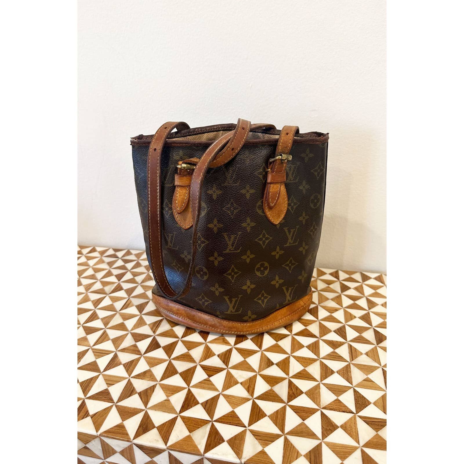 Louis Vuitton Vintage Monogram MM Petit Bucket Bag