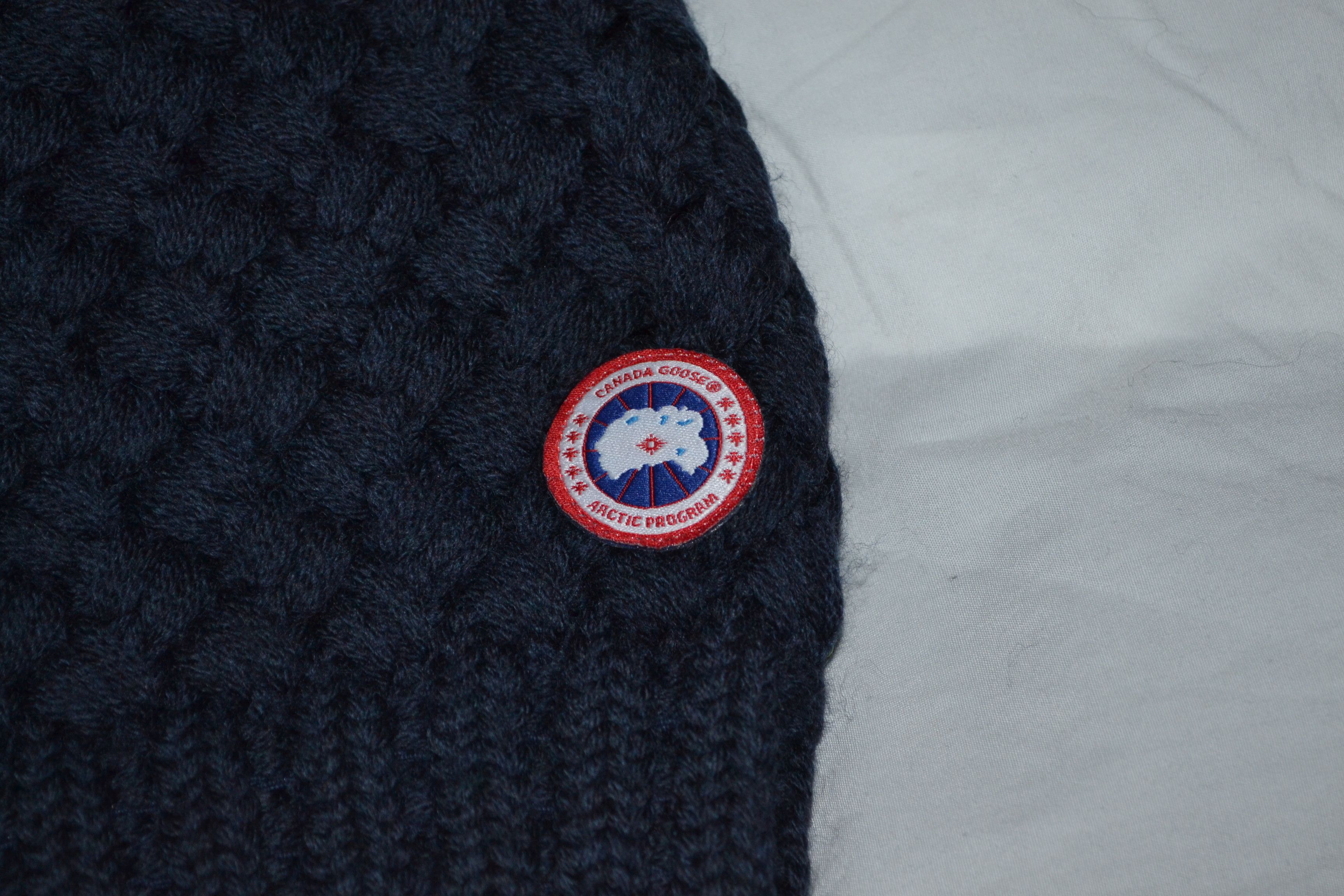 Canada Goose Canada Goose Navy Merino Wool Knitted Hat 8127-1 Size ONE SIZE - 2 Thumbnail