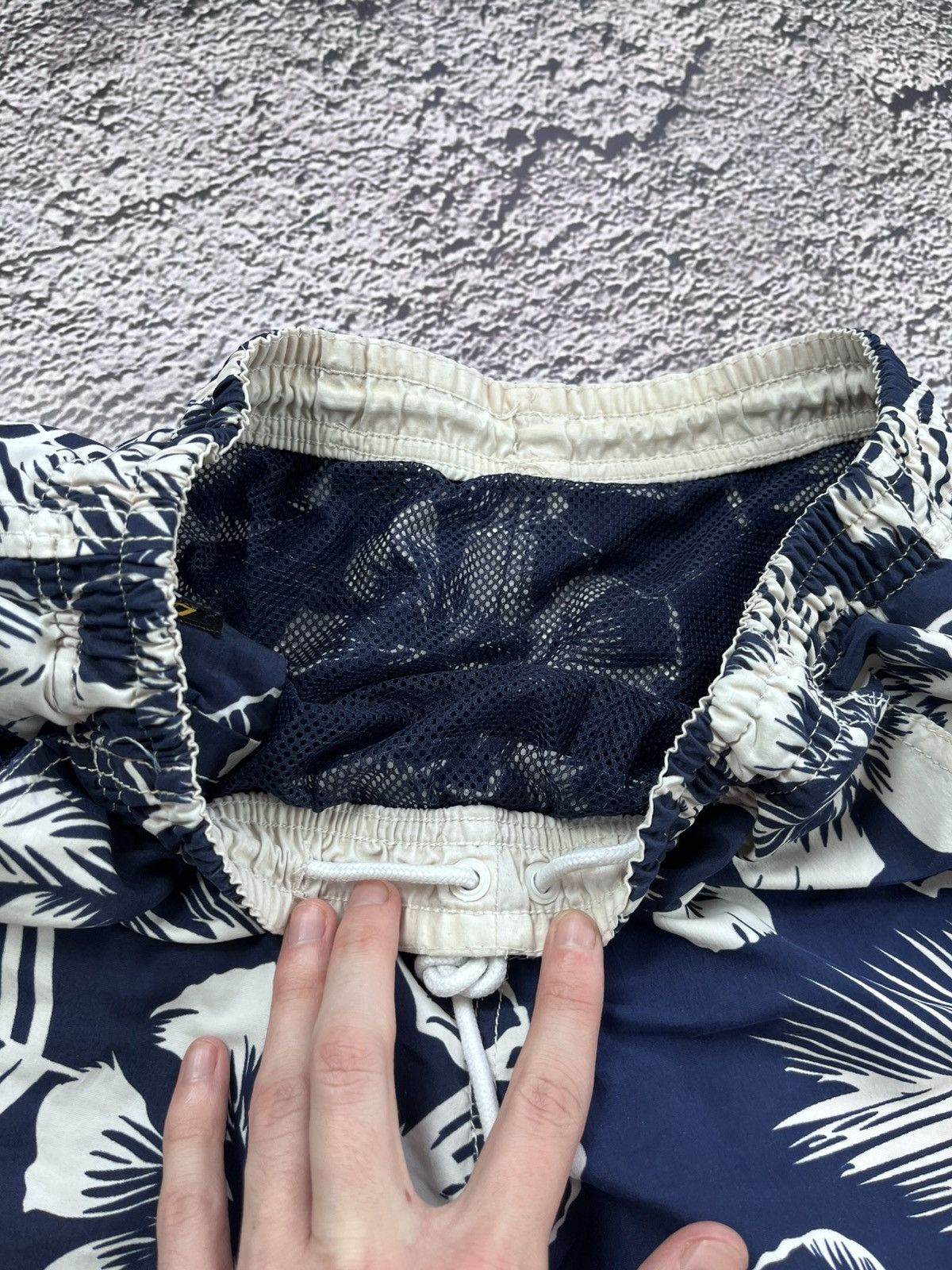Vintage Vintage 90s art shorts streetwear Hawaiian style size S Size US 30 / EU 46 - 5 Thumbnail