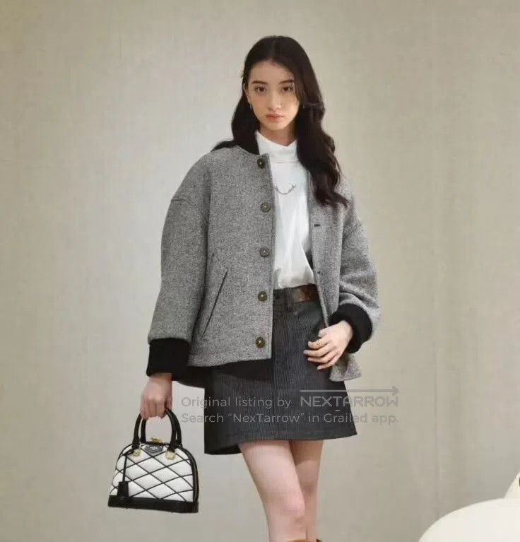 Louis Vuitton Louis Vuitton Gray Lining Logo Monogram Fleece Stand Colla Size XXS / US 00 / IT 34 - 9 Thumbnail