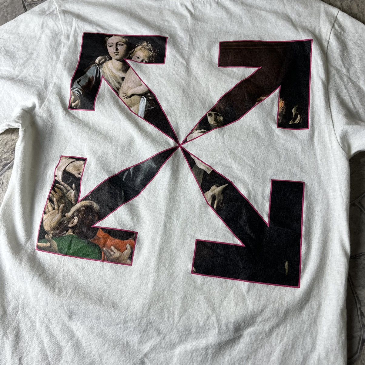 Off White T-shirt Big Logo