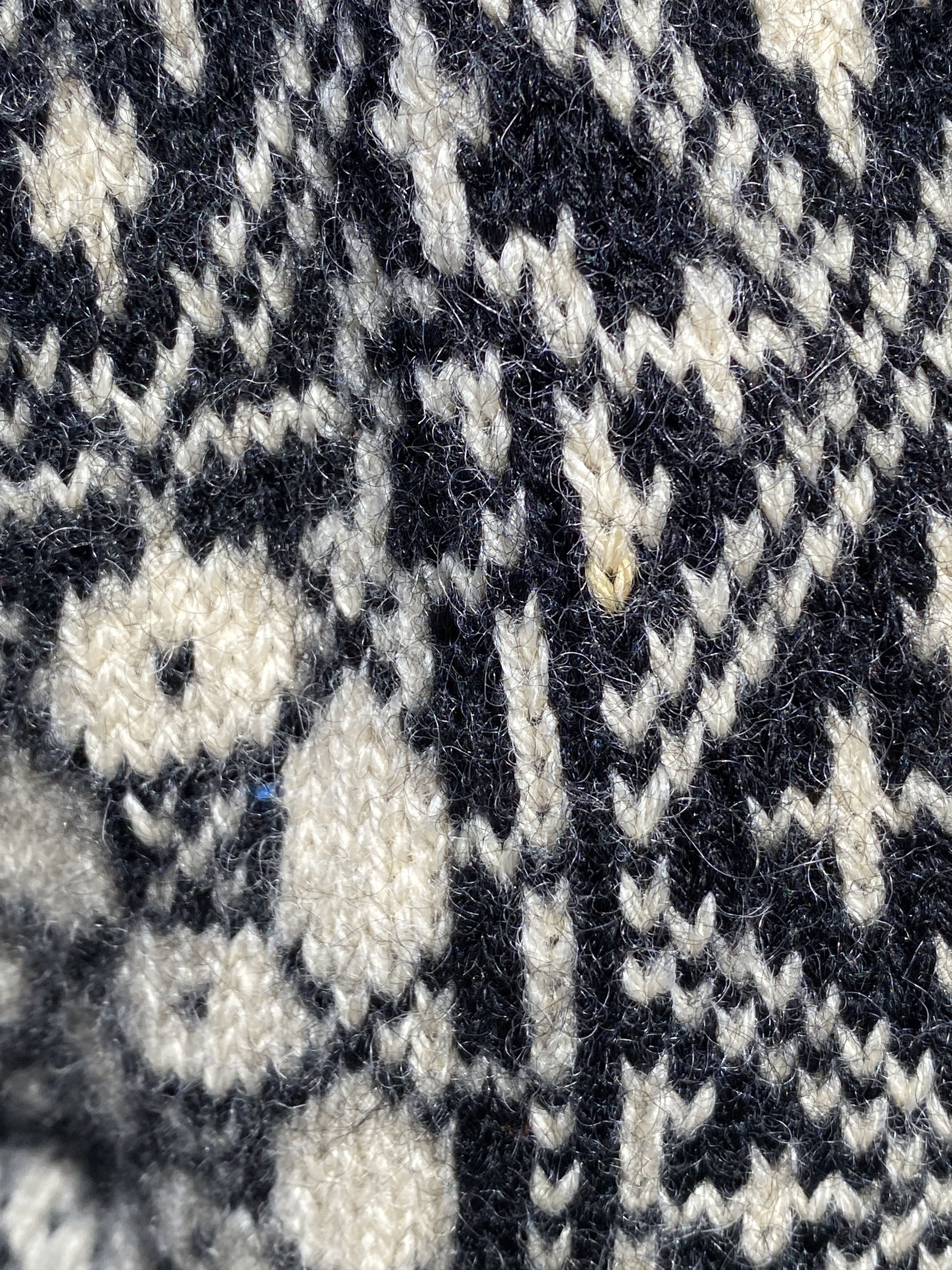 Dale Of Norway Cardigan Dale Of Norway Winter HandCrafted Slim Fit Size M Size US M / EU 48-50 / 2 - 15 Thumbnail