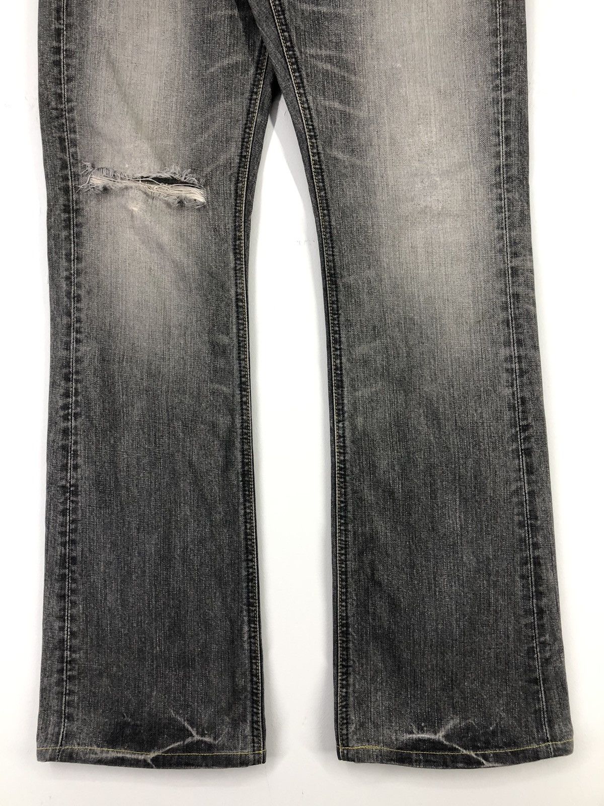 Lee Vintage Lee Distressed Flare Bootcut Faded Black Jeans Size US 28 / EU 44 - 10 Thumbnail