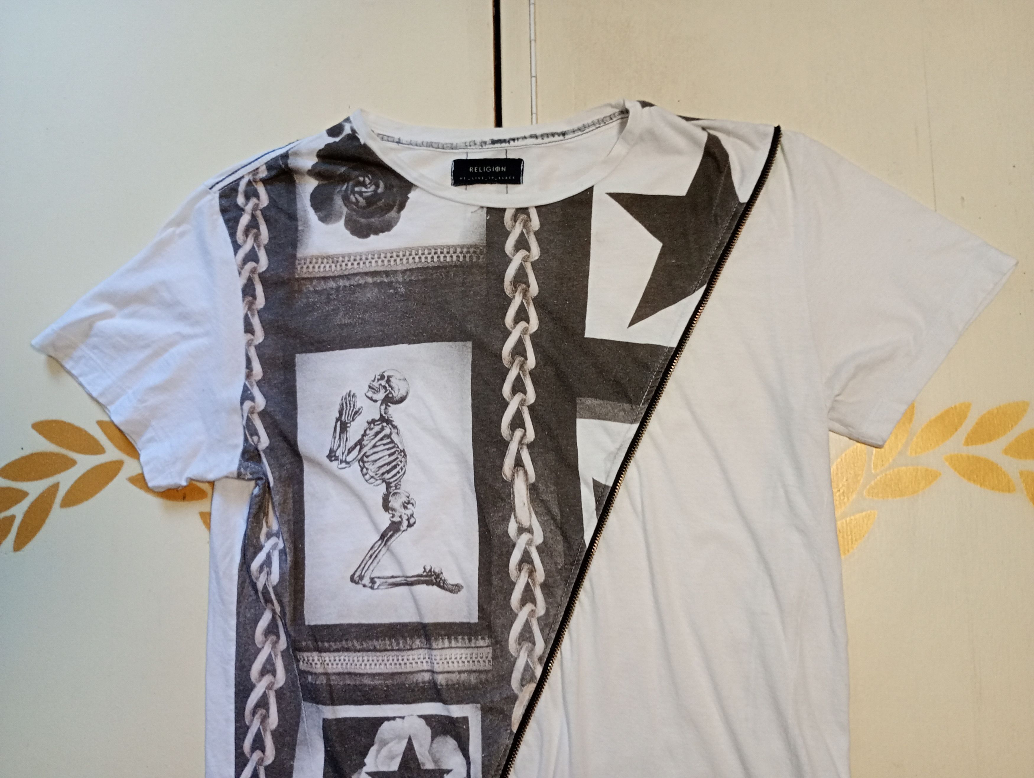 Vintage Religion Printed T-Shirt Vintage Size US L / EU 52-54 / 3 - 4 Thumbnail