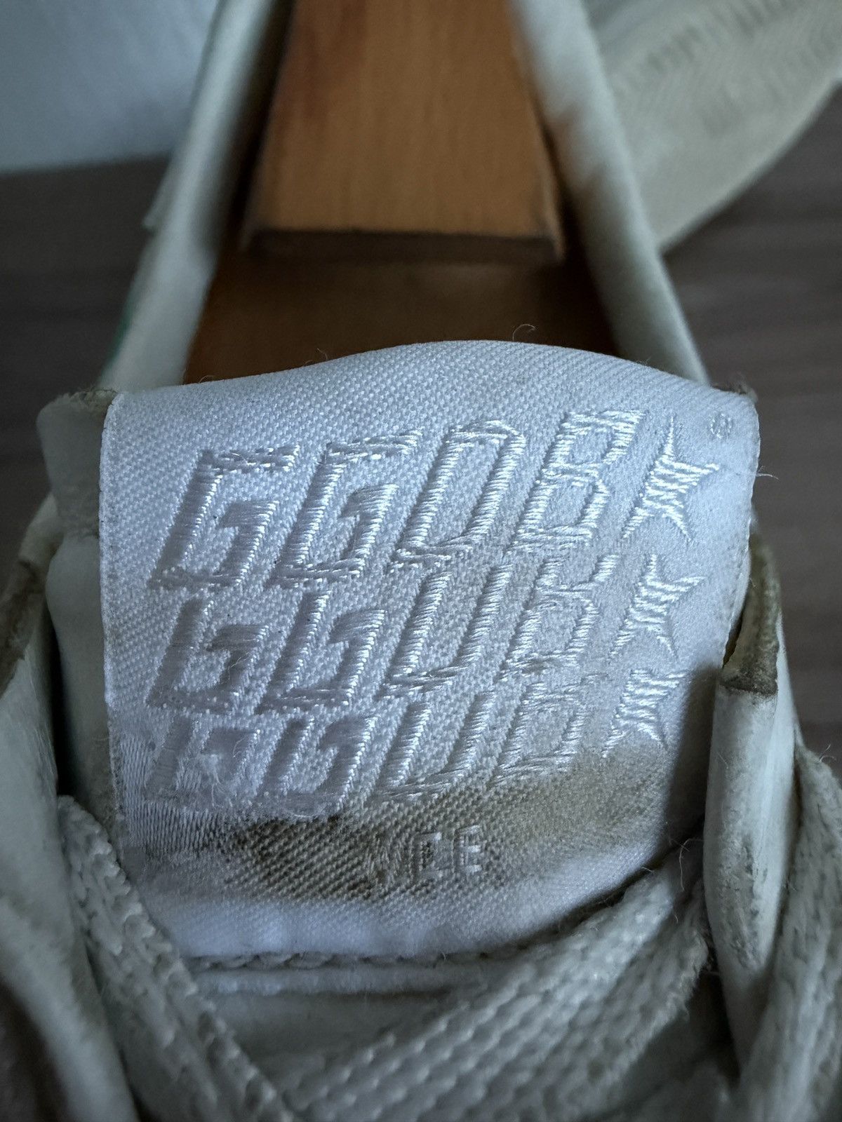 Golden Goose stardan ( love in an a instant) Limited edition sneaker Size US 8 / EU 41 - 13 Thumbnail
