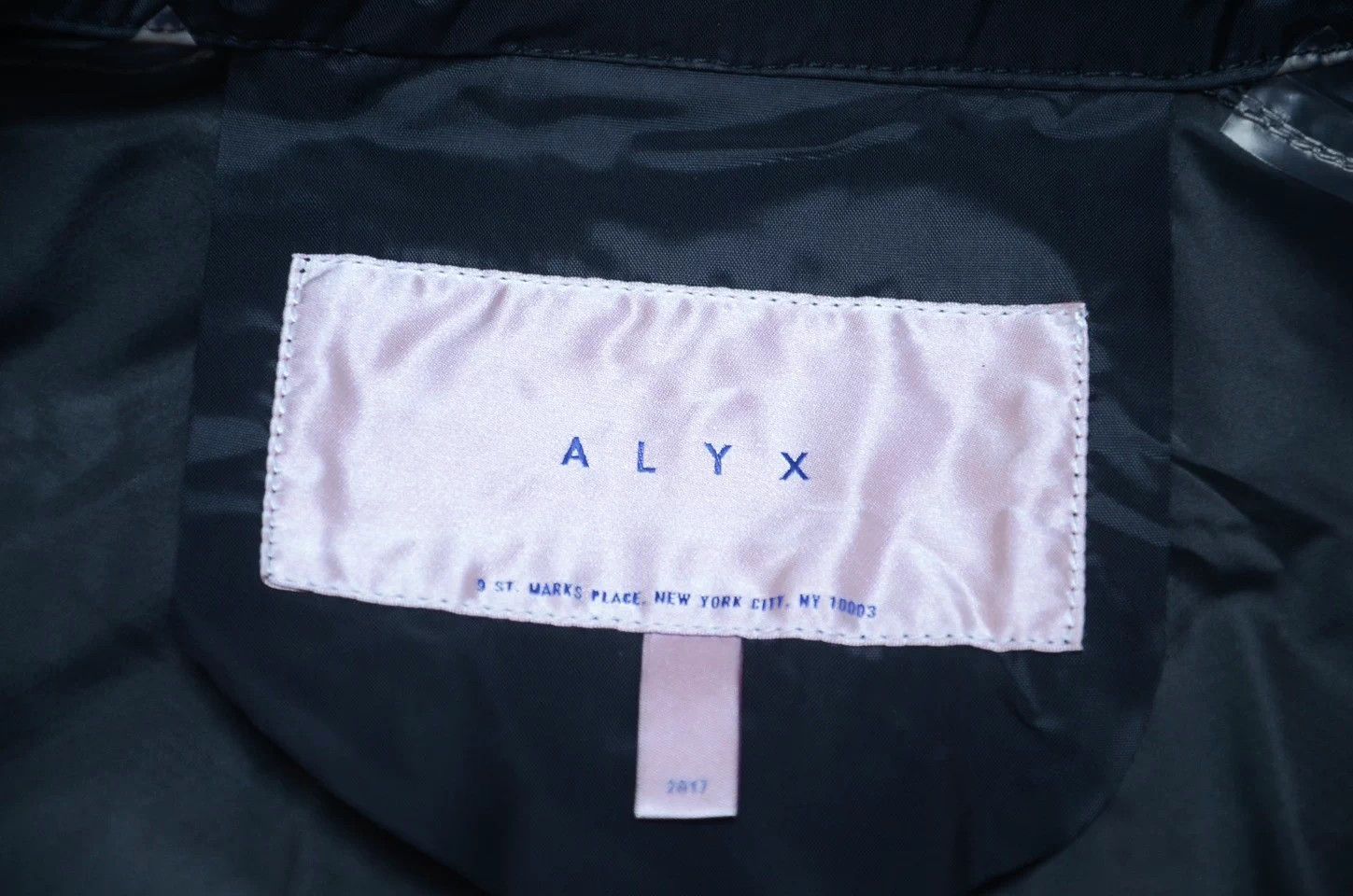 1017 ALYX 9SM 1017 ALYX 9SM 3M Reflective Tech Waterproof Parka XS Unisex Size US XS / EU 42 / 0 - 7 Thumbnail