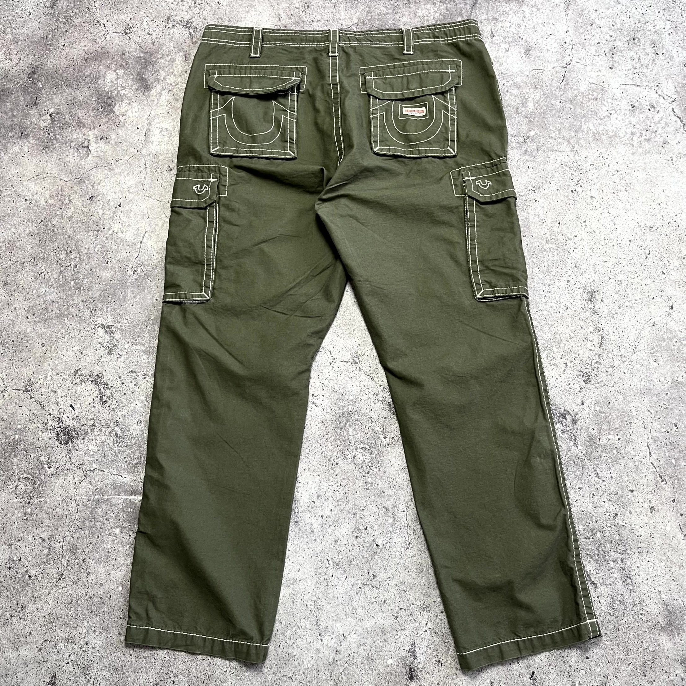 True Religion True Religion Cargo Green Khaki Pants Big T Size 38 2XL Size US 38 / EU 54 - 2 Thumbnail