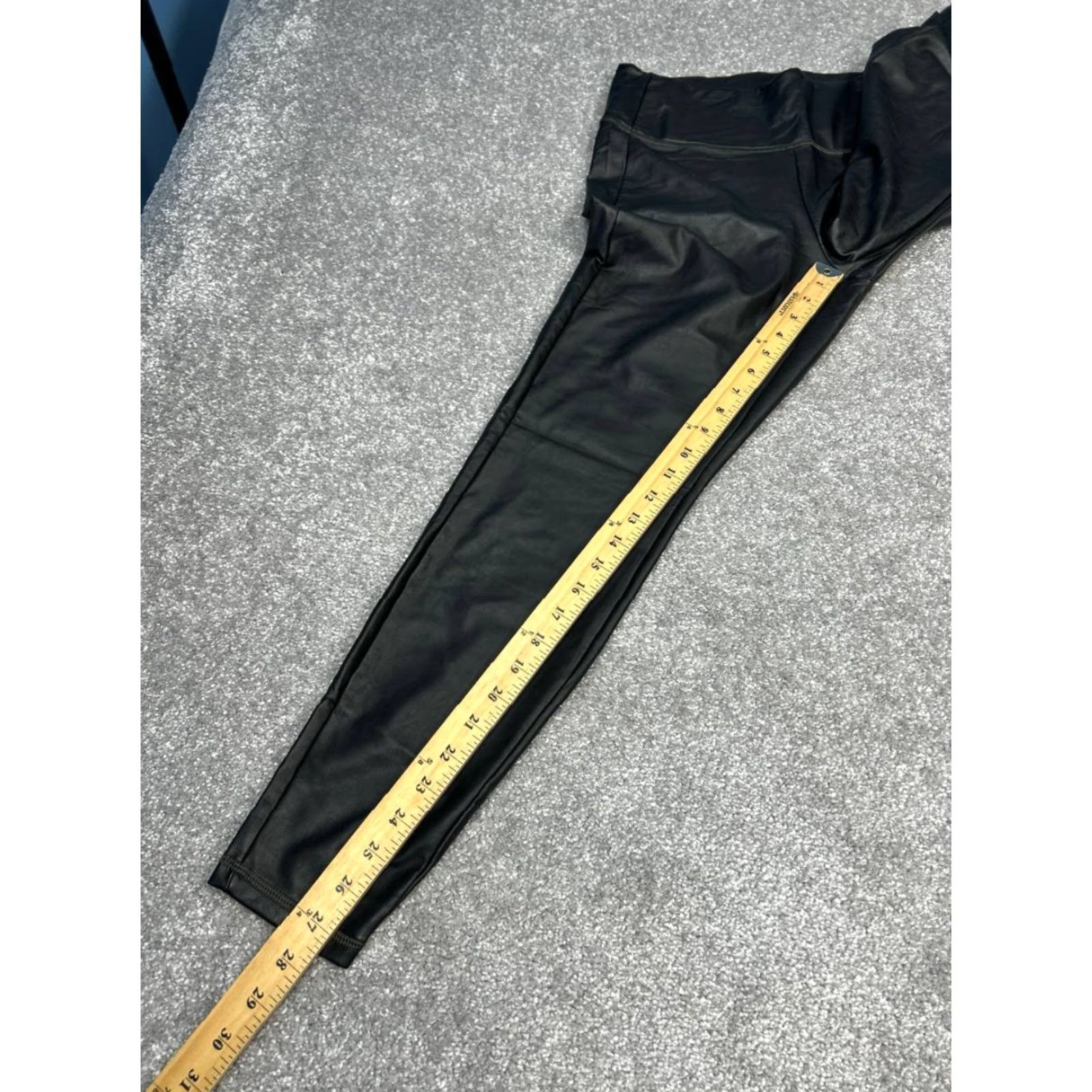 Athleta Athleta All Over Gleam Tight Legging Womens Medium Black High Rise Tapered Leg Size 32" / US 10 / IT 46 - 5 Thumbnail
