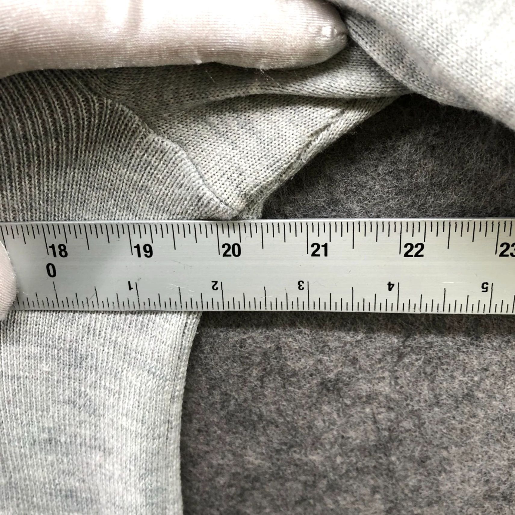 Express Express Merino Wool Blend Sweater Mens M Light Gray Crewneck Stretch Size US M / EU 48-50 / 2 - 7 Thumbnail