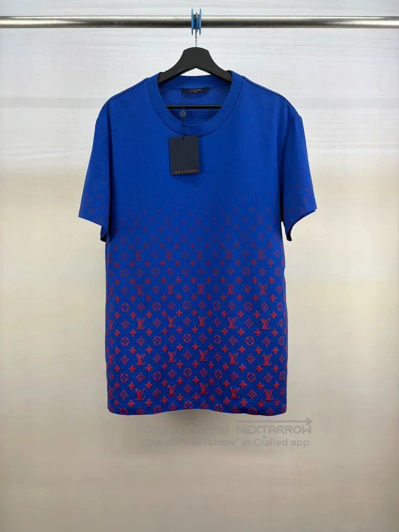 Louis Vuitton Louis Vuitton Blue and red gradient full print short sleev Size US XXL / EU 58 / 5 - 1 Thumbnail