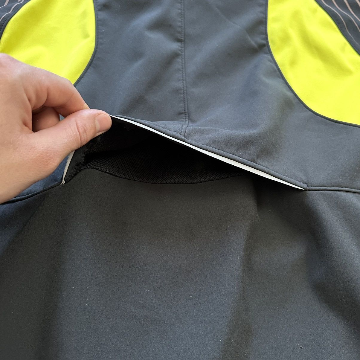 Oakley Oakley Running Zip Jacket Reflective Black Yellow Men’s Size US L / EU 52-54 / 3 - 19 Thumbnail