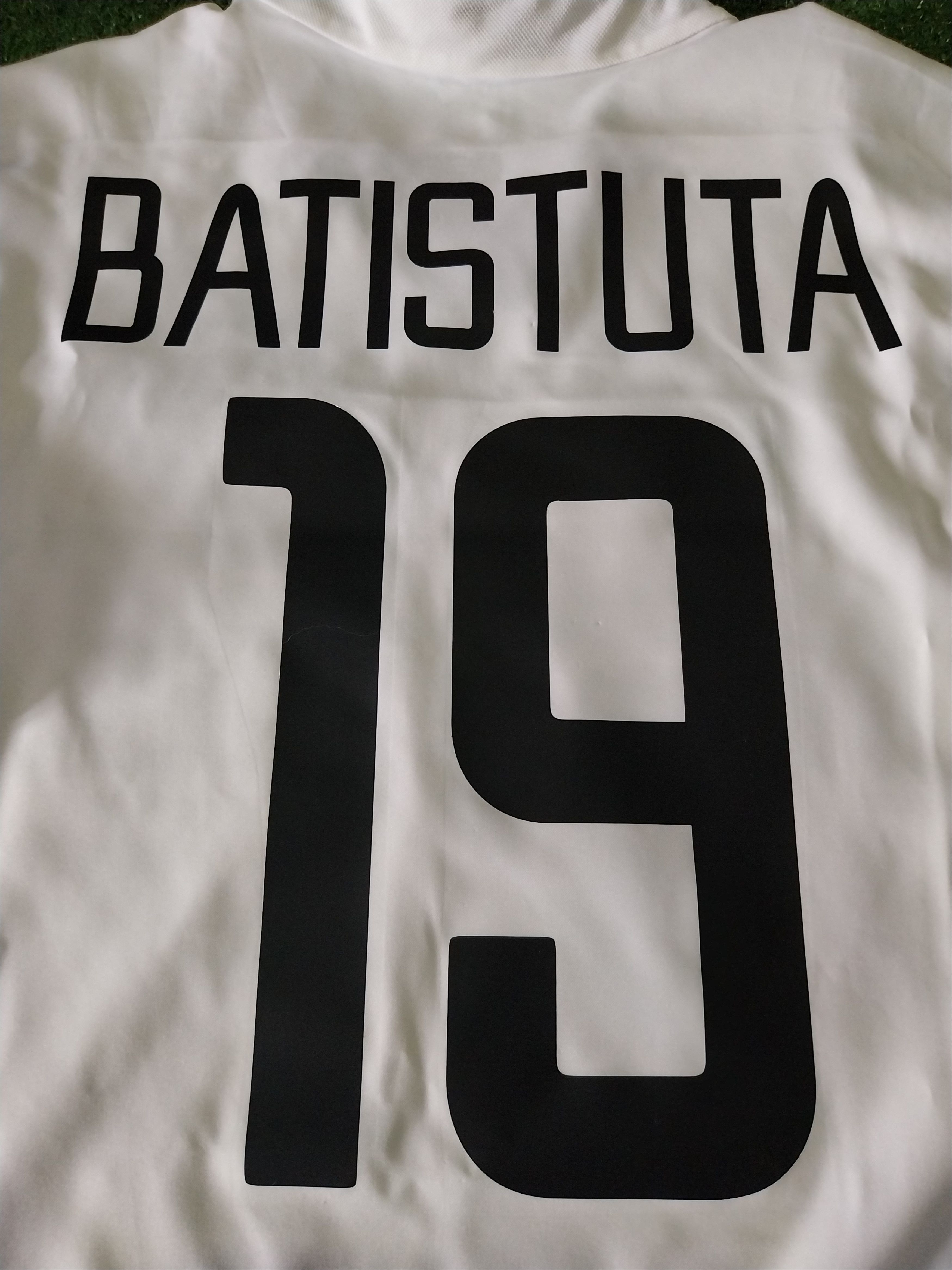 Nike Inter milan away 2002/2003 batistuta jersey football Size US S / EU 44-46 / 1 - 11 Thumbnail