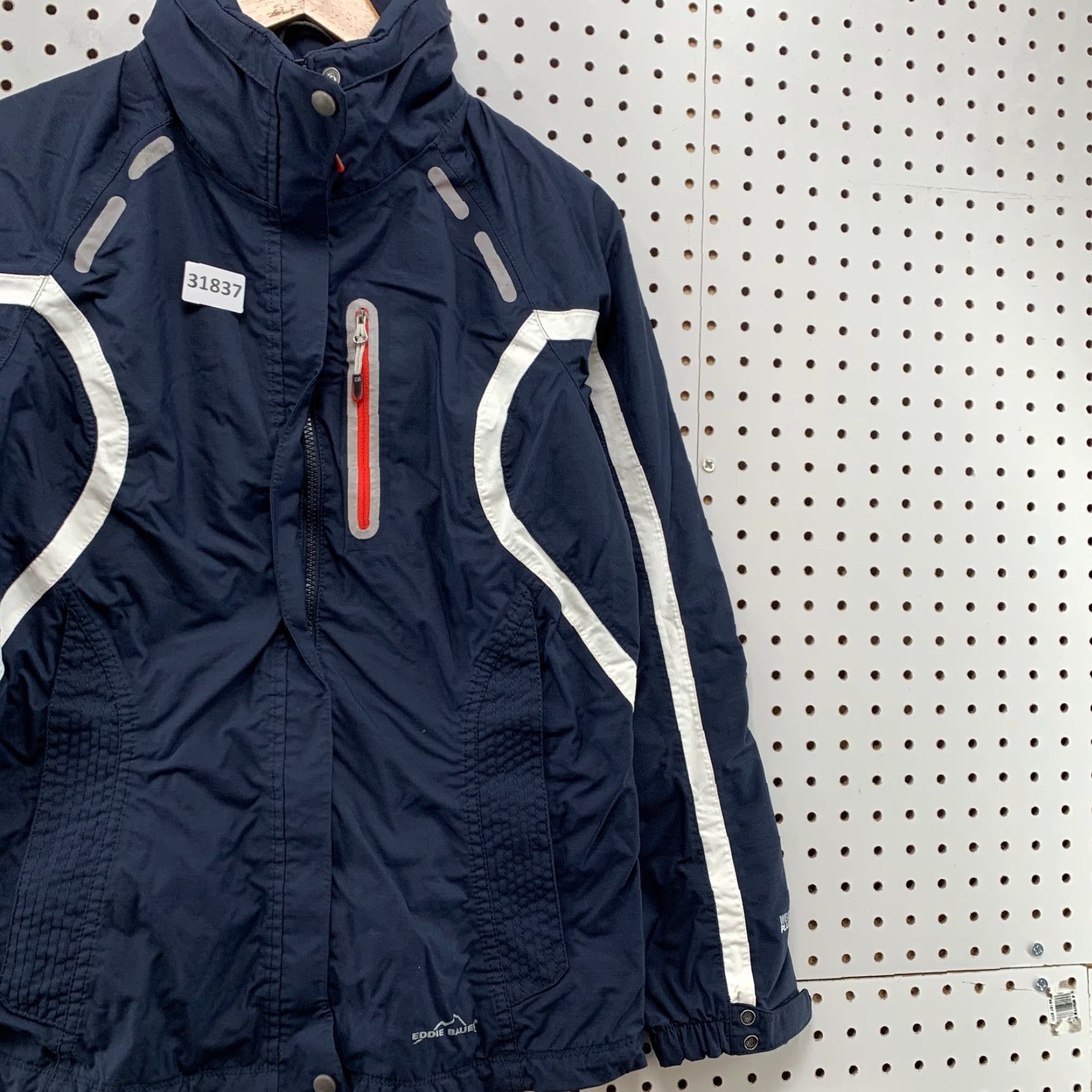 Eddie Bauer Eddie Bauer Jacket Womens Small Navy Blue SKi SNow Reflective Puffer Ski Size S / US 4 / IT 40 - 4 Thumbnail
