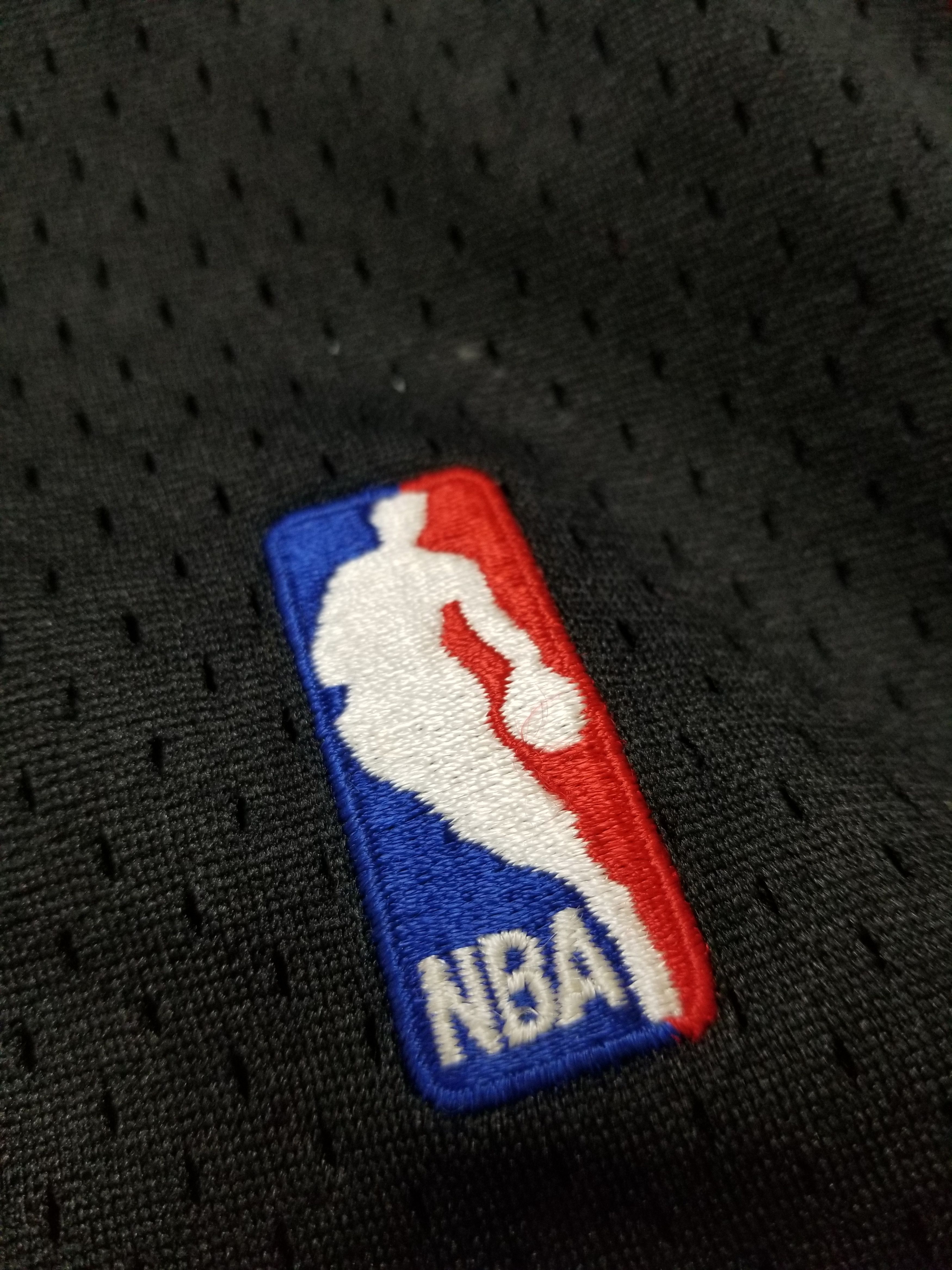 Adidas Vintage Adidas Allen Iverson #3 Sixers NBA Jersey Size US M / EU 48-50 / 2 - 13 Thumbnail