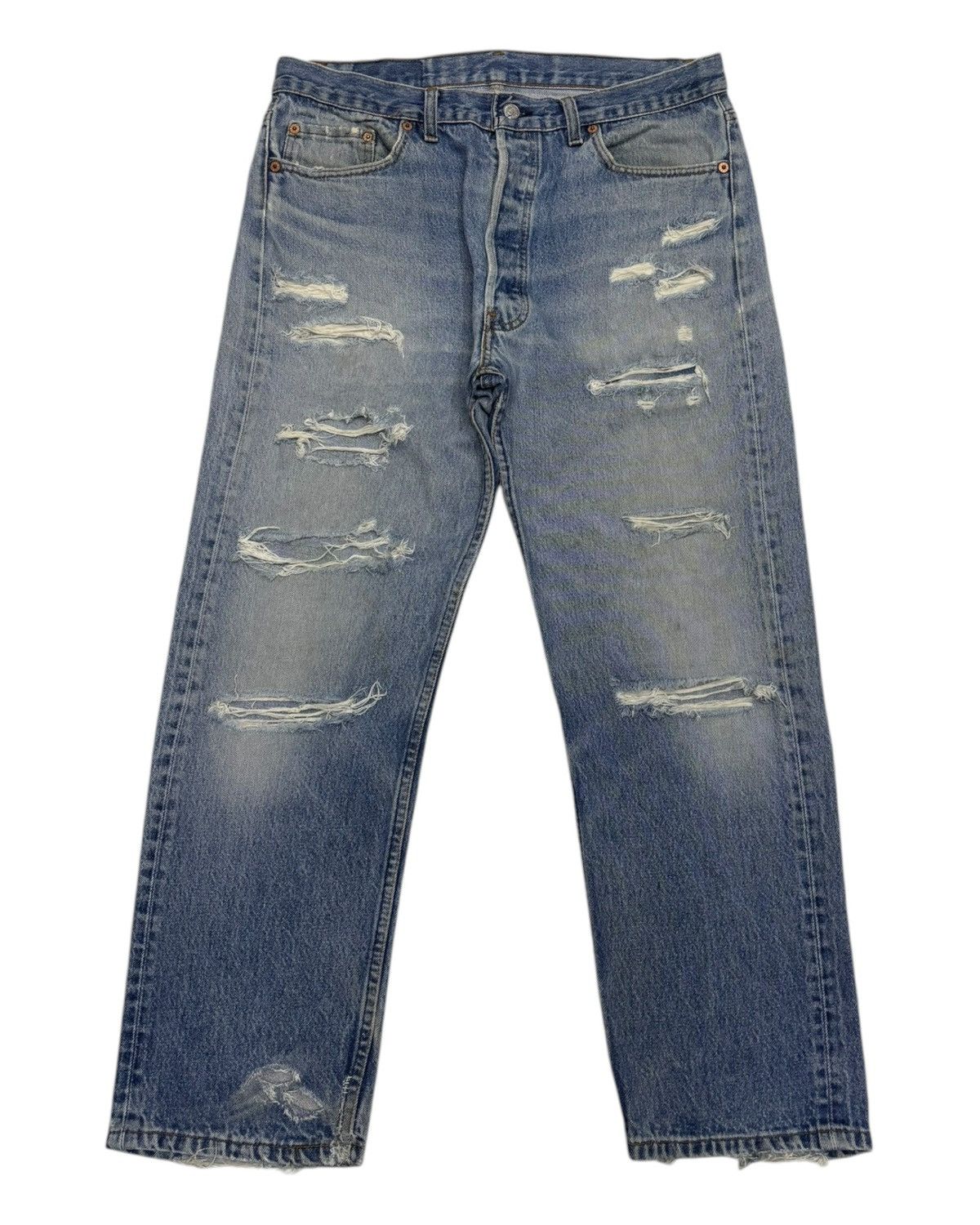 Levi's LEVIS 501 USA DISTRESSED THRASHED RIPPED DENIM JEANS Size US 34 / EU 50 - 7 Thumbnail