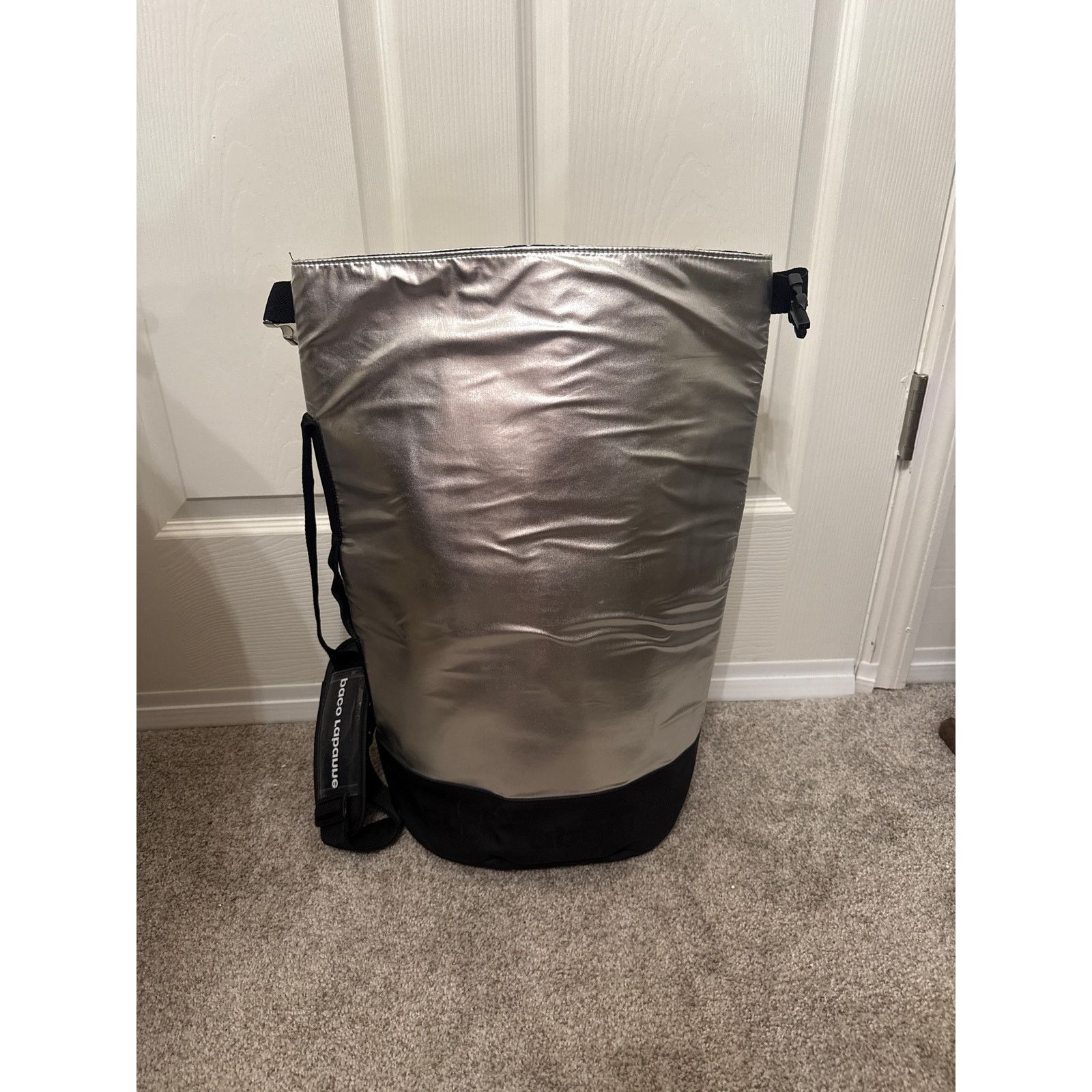 Paco Rabanne Paco Rabanne Invictus 48 Hour Silver Travel Buckle Backpack Size ONE SIZE - 10 Thumbnail