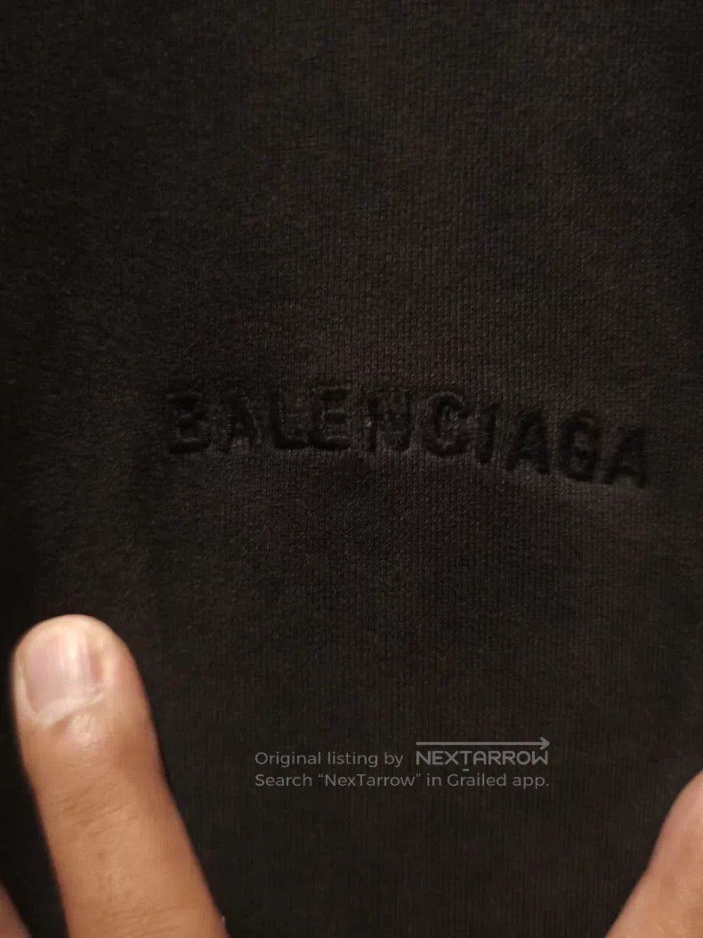 Balenciaga Balenciaga Solid Color Logo Letter Long Sleeve Hoodie Size US S / EU 44-46 / 1 - 3 Thumbnail
