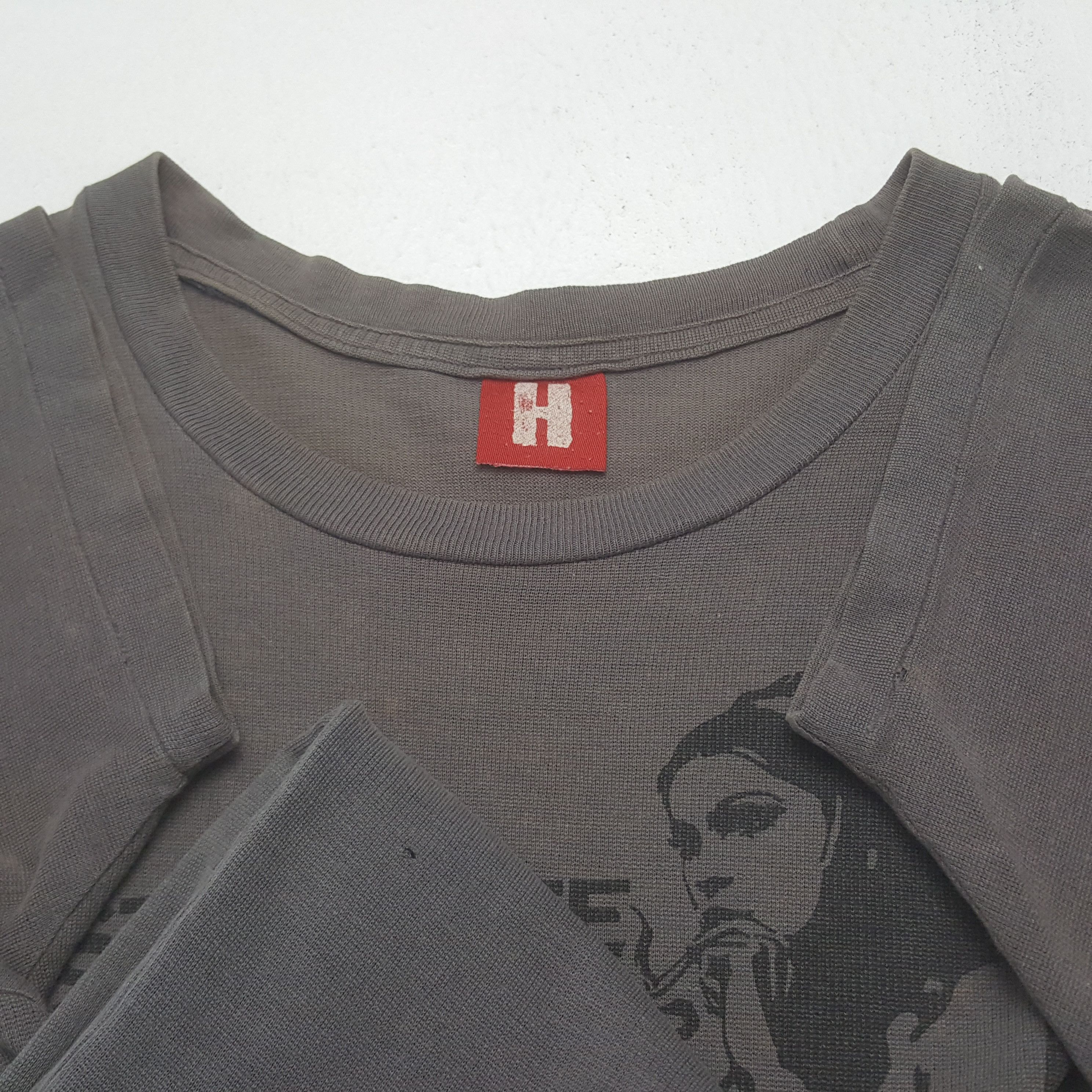 Hysteric Glamour Vintage Hysteric Glamour Japanese Brand Tshirt C319N41 Size US S / EU 44-46 / 1 - 5 Thumbnail