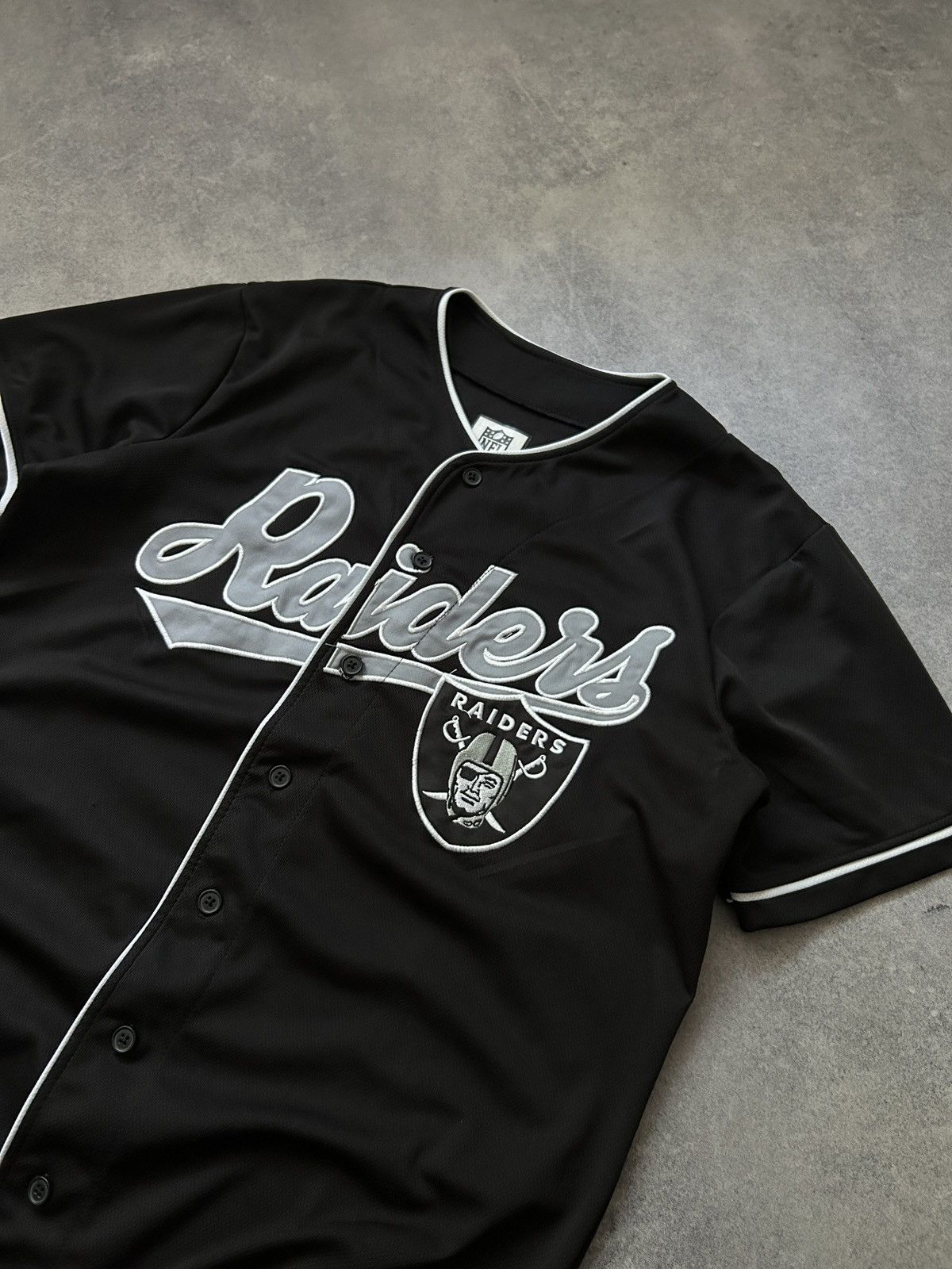 NFL Raiders Oakland Big logo Jersey mens Size US M / EU 48-50 / 2 - 2 Thumbnail
