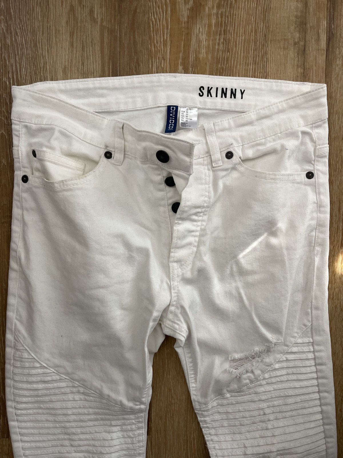Divided × H&M H&M Divided Skinny white biker jeans size 30 Size US 30 / EU 46 - 4 Thumbnail