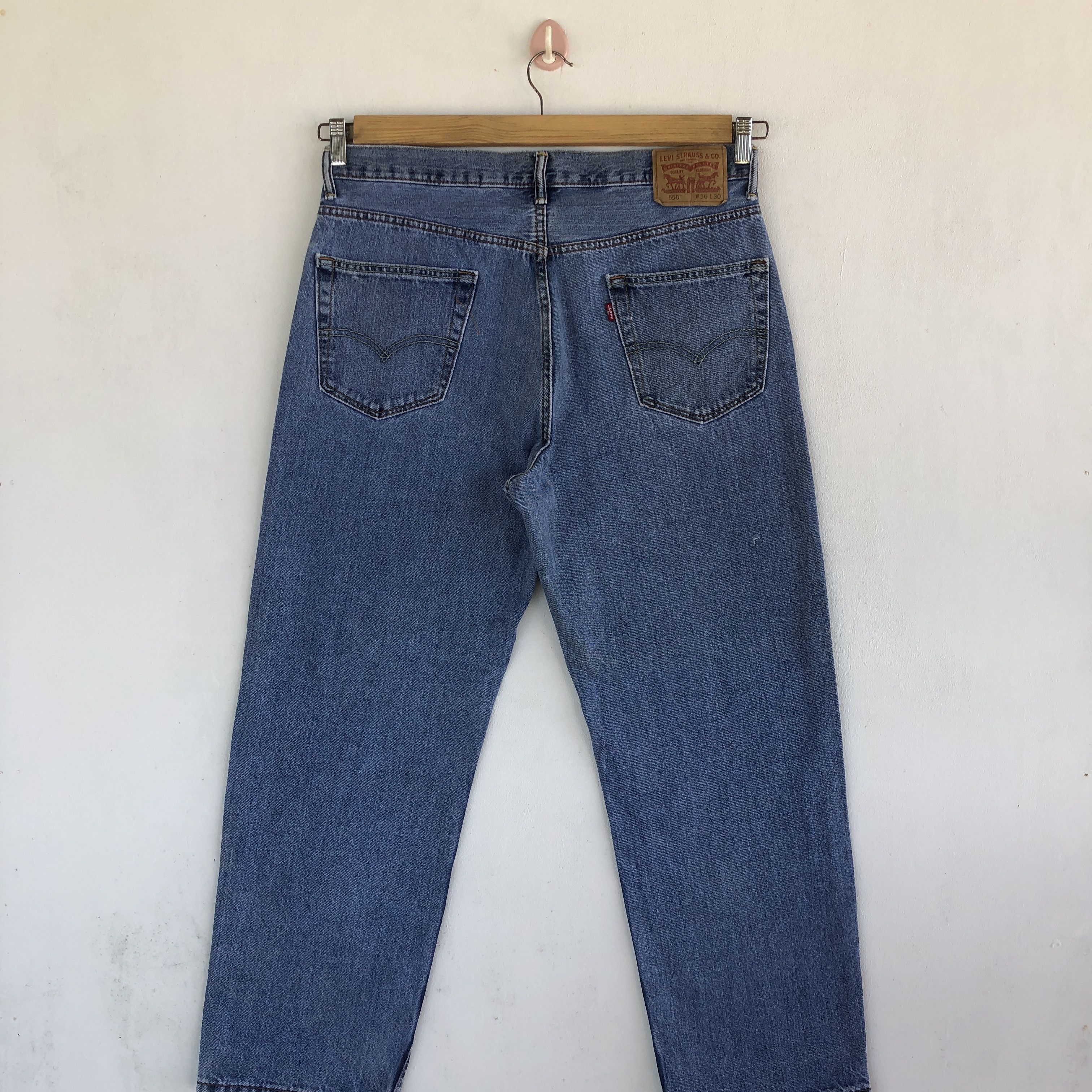Levi's Vintage Levis Jeans Levi's 550 Faded Blue Wash Denim Size US 34 / EU 50 - 4 Thumbnail