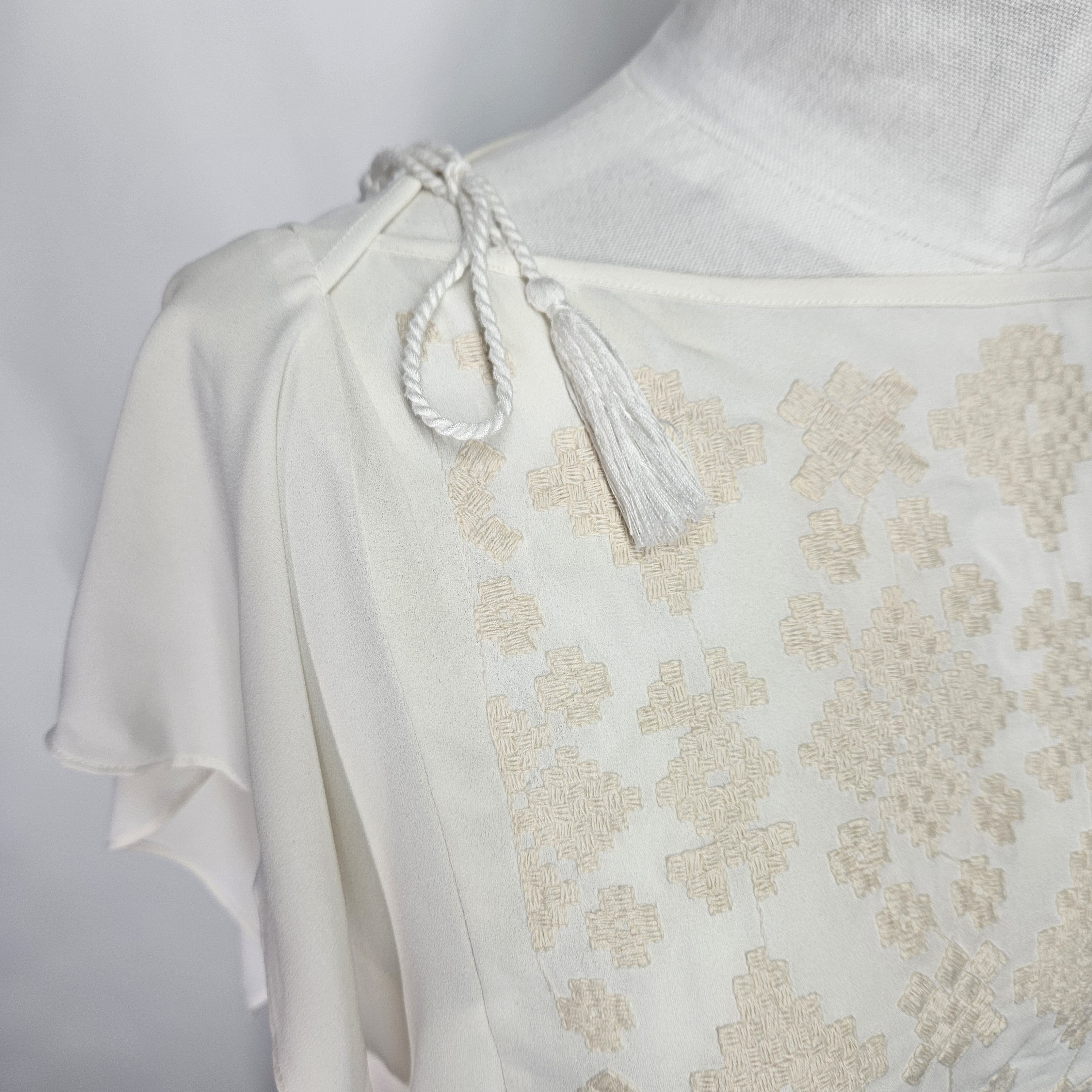 Mossimo Mossimo Size XS Blouse White Cream Embroidered Angel Sleeves Size XS / US 0-2 / IT 36-38 - 6 Thumbnail