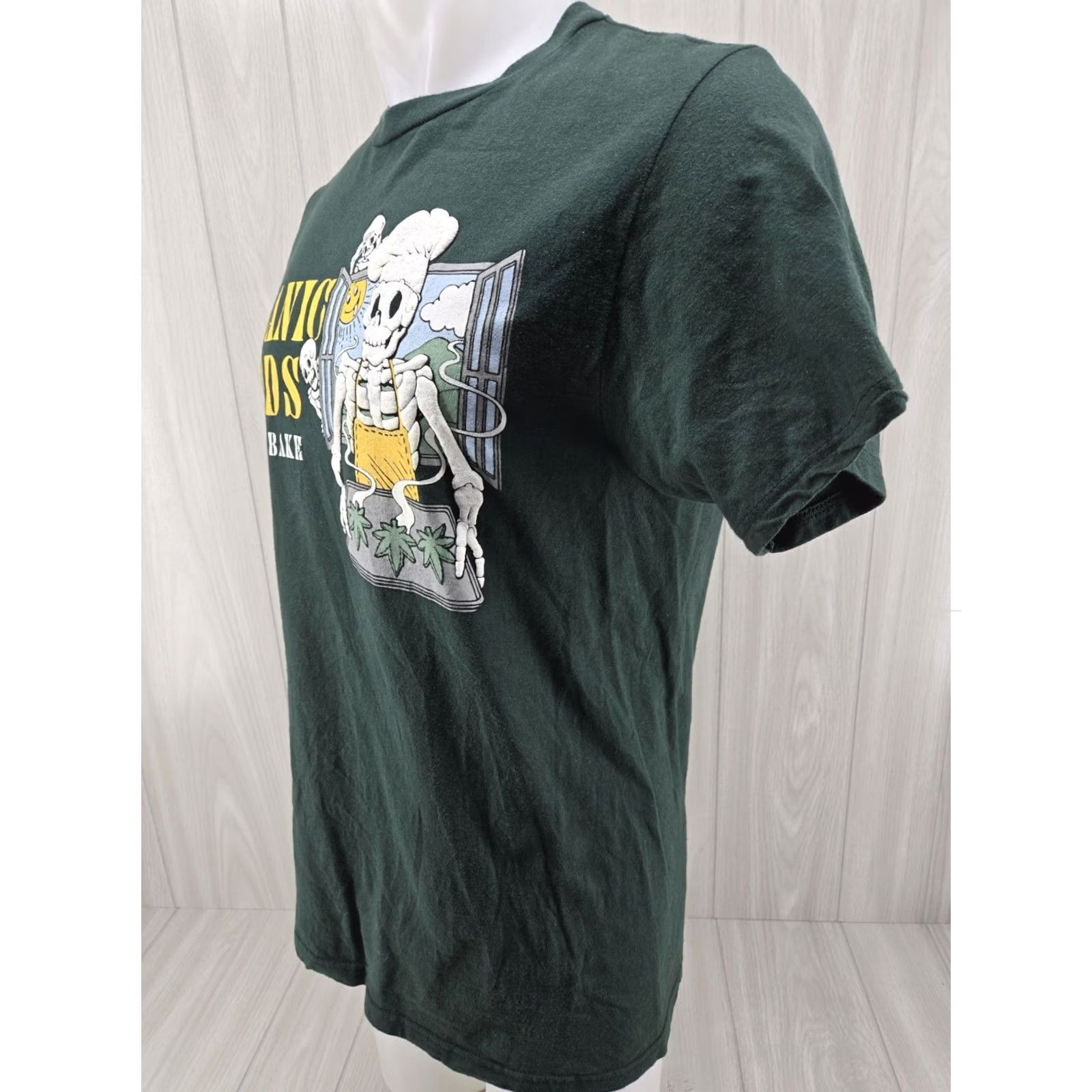Vintage Eighty Eight Organic Goods Green T-Shirt Mens Size Medium Classic Fit Short Sleeve Round Neck Cotton Graphic Print Vintage No Size US M / EU 48-50 / 2 - 4 Thumbnail
