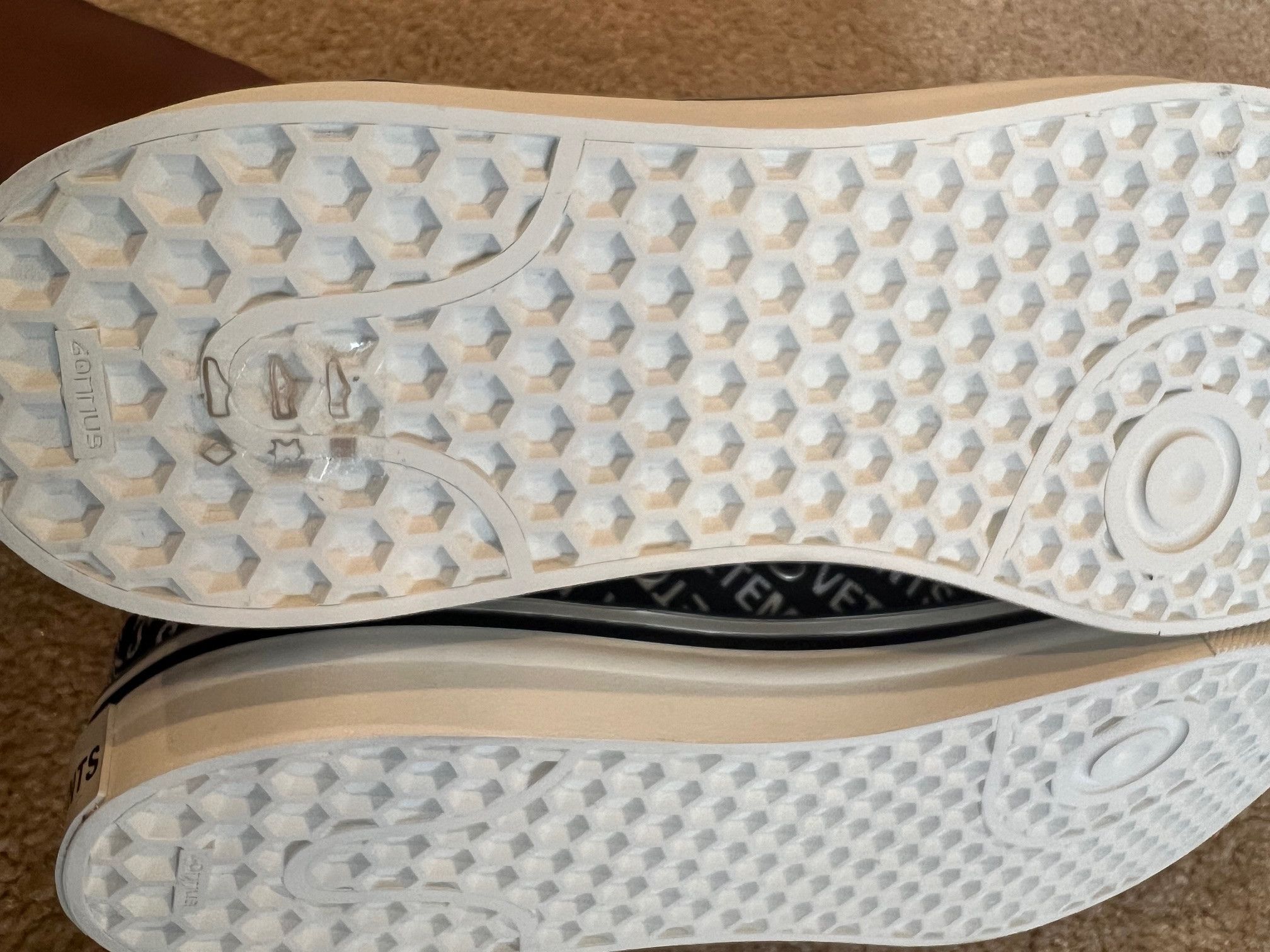 Vetements Vetements Printed Canvas Sneakers Size US 11 / EU 44 - 8 Thumbnail
