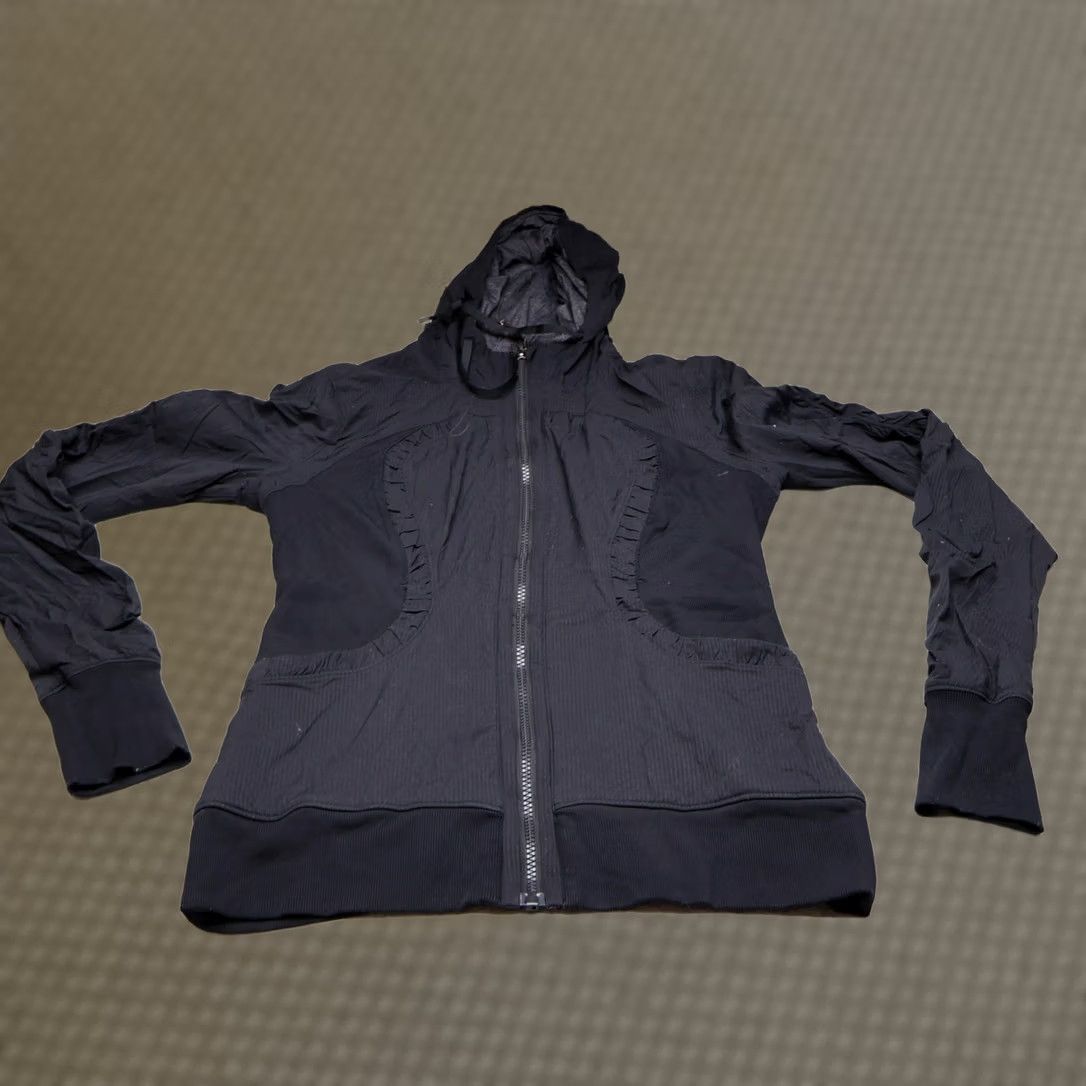 Lululemon Lululemon Dance Studio Jacket Womens 8 Black Reversible Full Zip Light Athletic Size M / US 6-8 / IT 42-44 - 1 Thumbnail