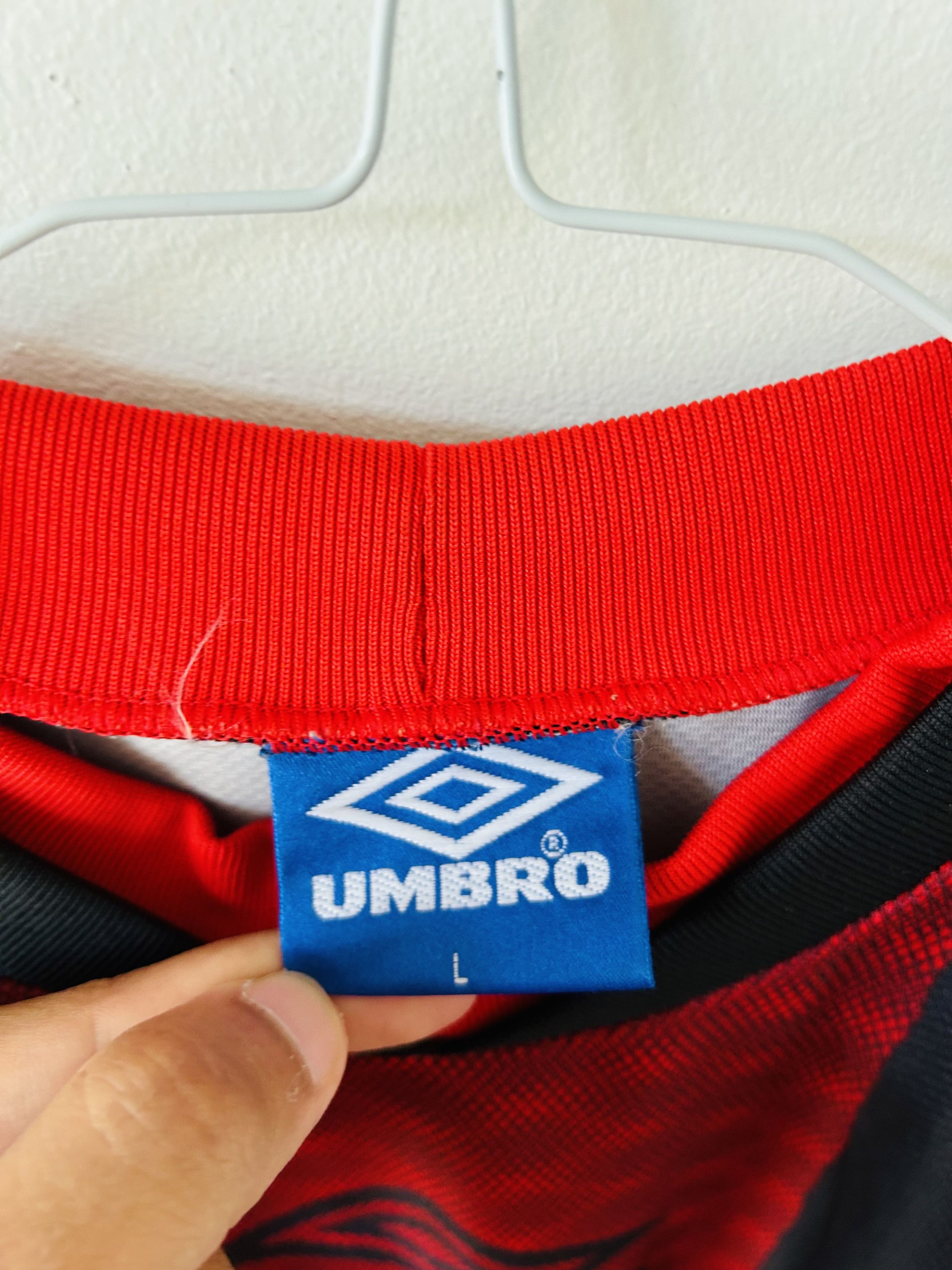 Umbro × Vintage manchester united 1994/95 training jersey Size US L / EU 52-54 / 3 - 5 Thumbnail