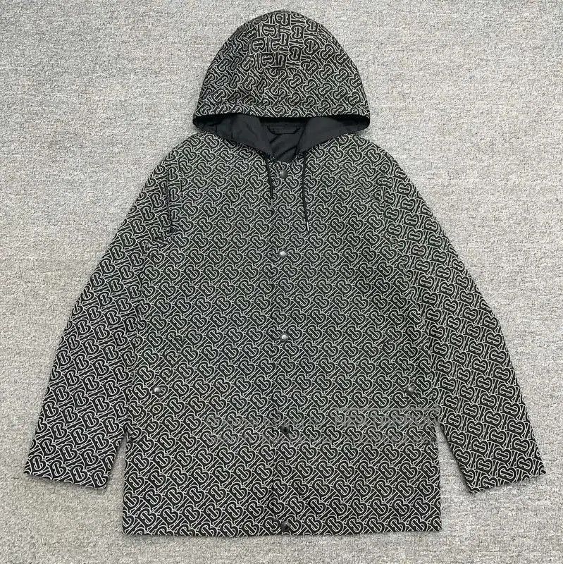 Burberry Burberry Color Block Cotton Jacket for Women. Size M / US 6-8 / IT 42-44 - 1 Thumbnail