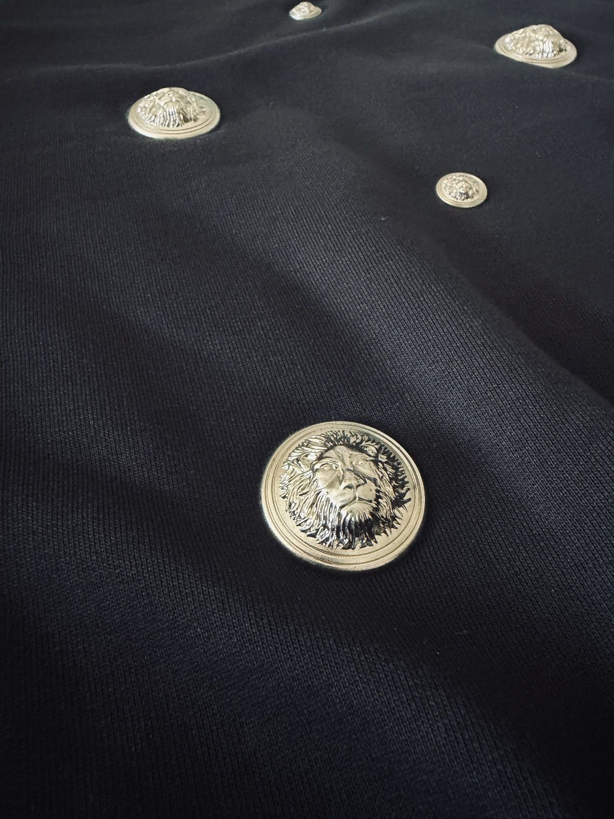 Versace Versus Versace lion head medallion sweatshirt Size US S / EU 44-46 / 1 - 2 Thumbnail
