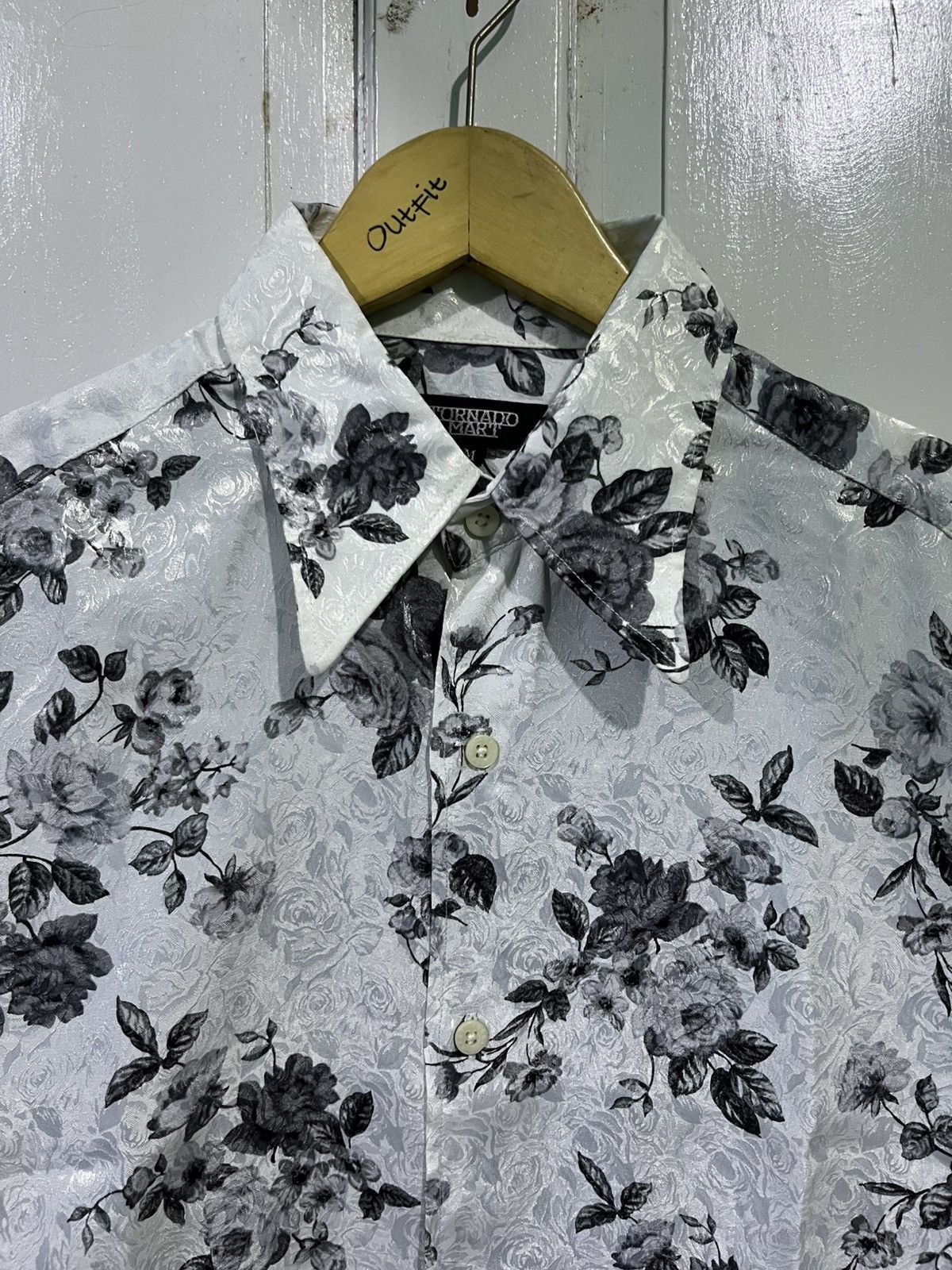 Tornado Mart Tornado mart flower pattern shirt Size US M / EU 48-50 / 2 - 4 Thumbnail