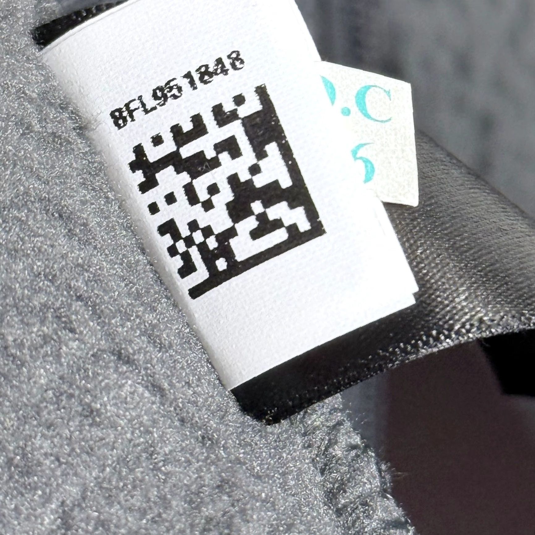 The North Face The North Face Sherpa Fleece Jacket Men's Gray Full Zip - Medium, Outdoor Winter, Jacket, Regular Fit, Gray, The North Face, M Size US M / EU 48-50 / 2 - 7 Thumbnail