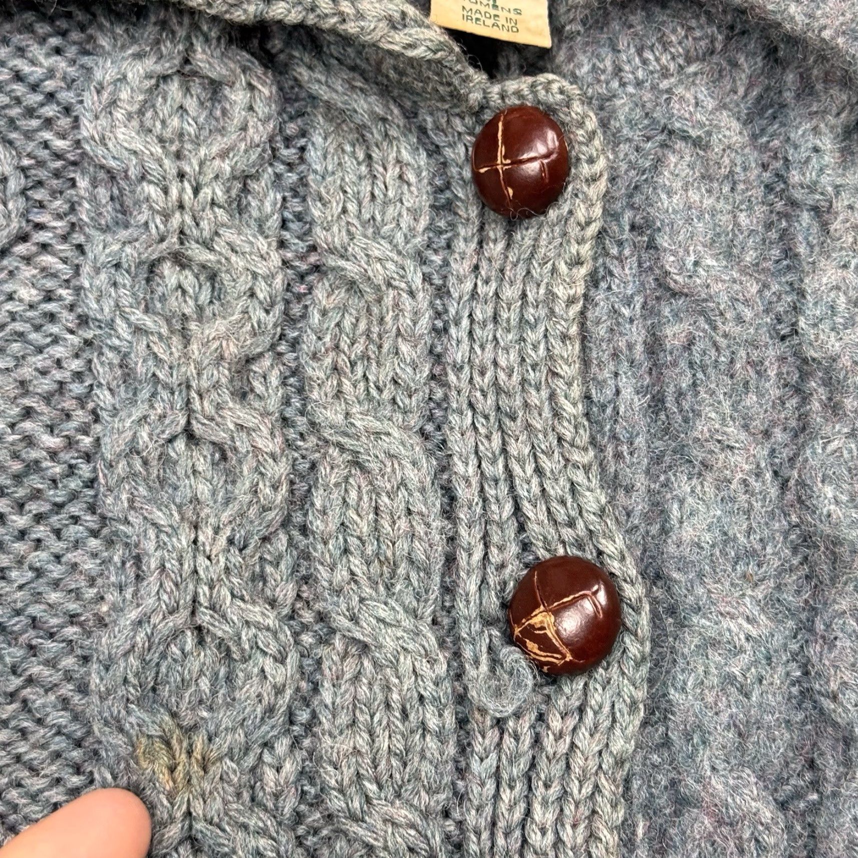 Vintage VINTAGE L.L. BEAN Irish Fisherman Wool Cardigan-Sweater Women SIZE M Blue Cable Knit Size M / US 6-8 / IT 42-44 - 4 Thumbnail