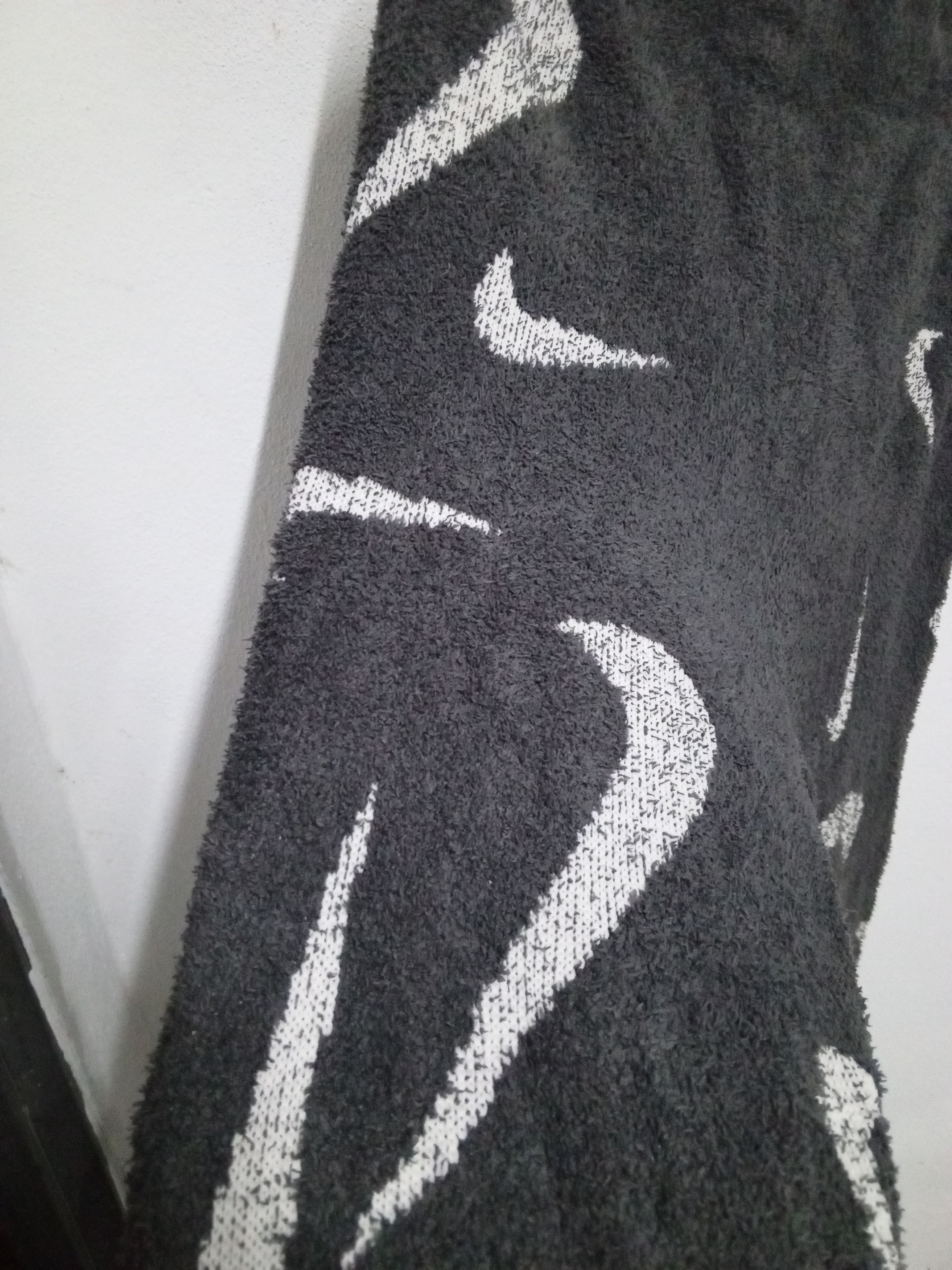 Nike Nike buggy Phoenix Cozy Boucle Knit Pants Women's Ash Grey Size 40" / US 18 - 10 Thumbnail