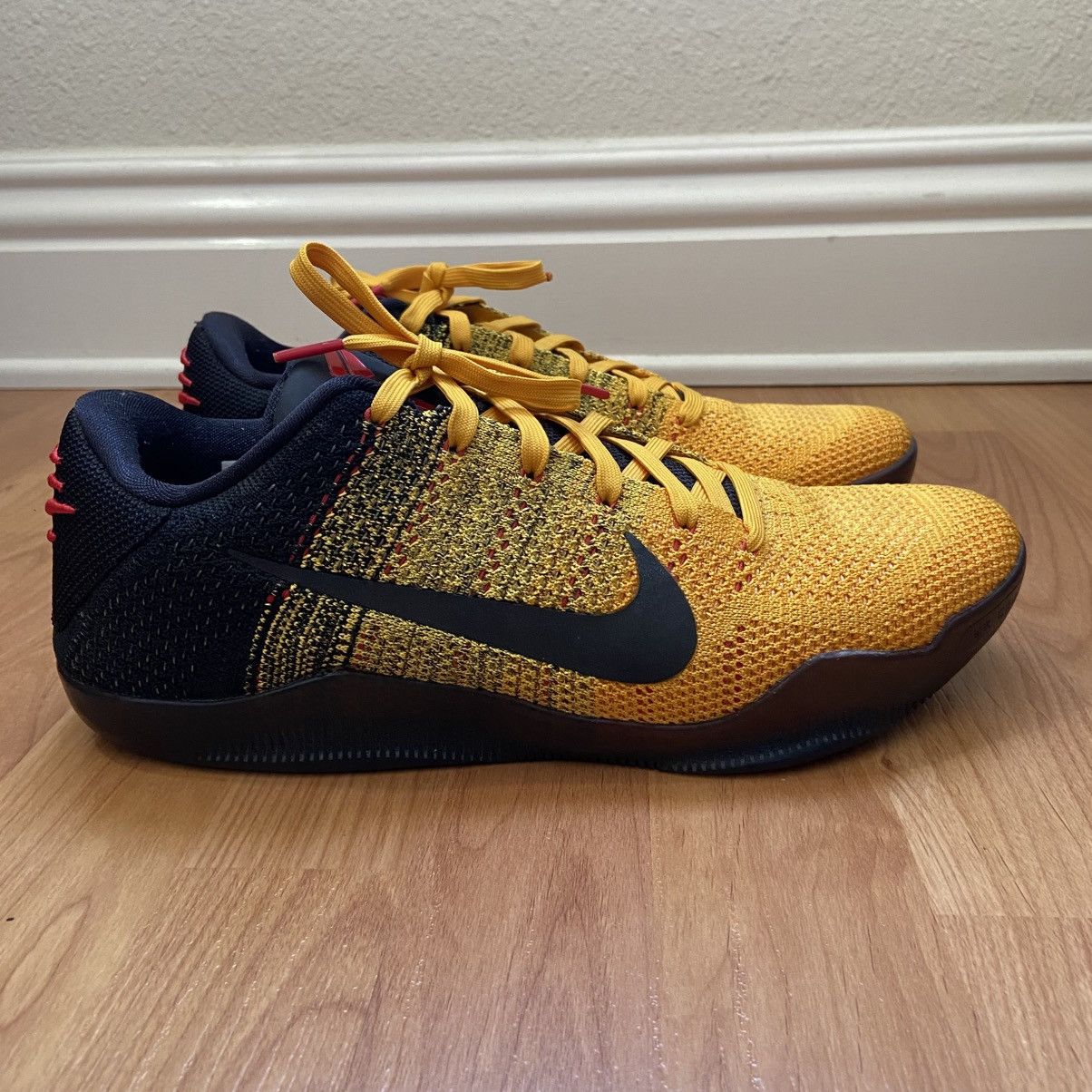 Nike Nike Men’s Kobe Bryant 11 Low Bruce Lee Shoes Size 11 Size US 11 / EU 44 - 5 Thumbnail