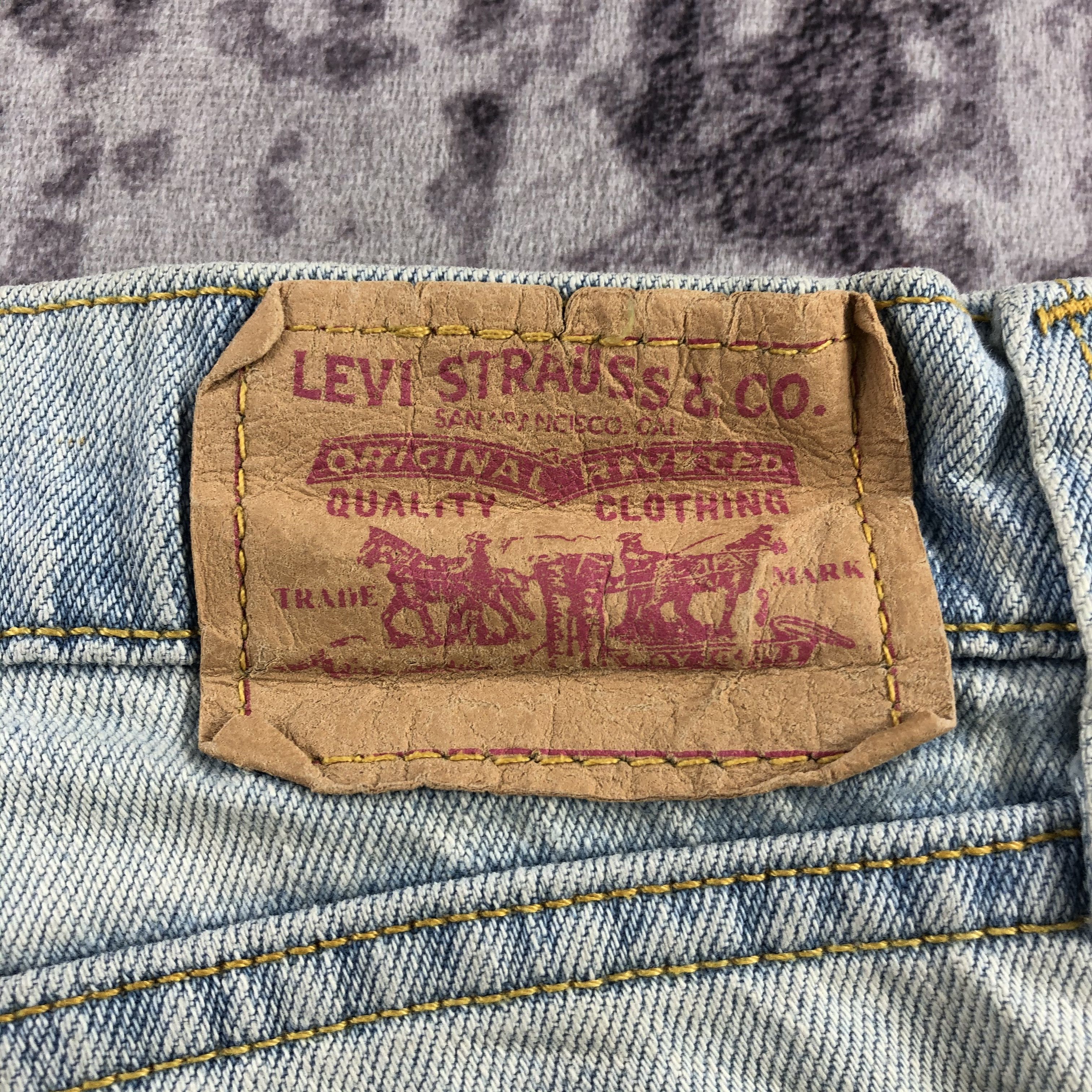 Levi's × Vintage Vintage Light Wash Levis 513 Jeans-JM2893 Size US 35 - 6 Thumbnail