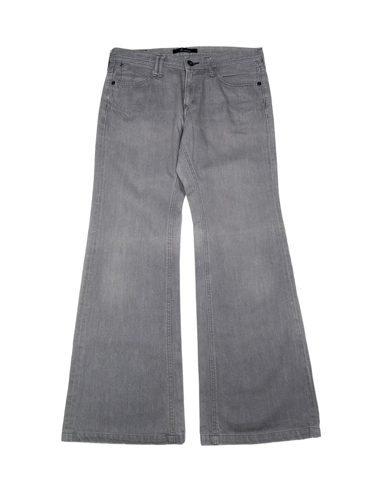 Japanese Brand 1990s Johnbull Wide Leg Darted Jeans (31x30) Size US 31 - 1 Thumbnail